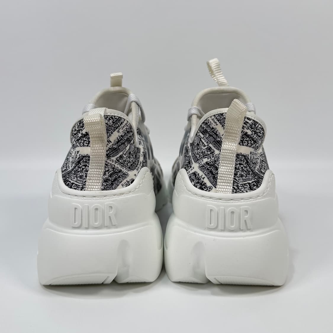 디올 D 커넥트 테크니컬 패브릭 파리 스니커즈 (245) 상품이미지5