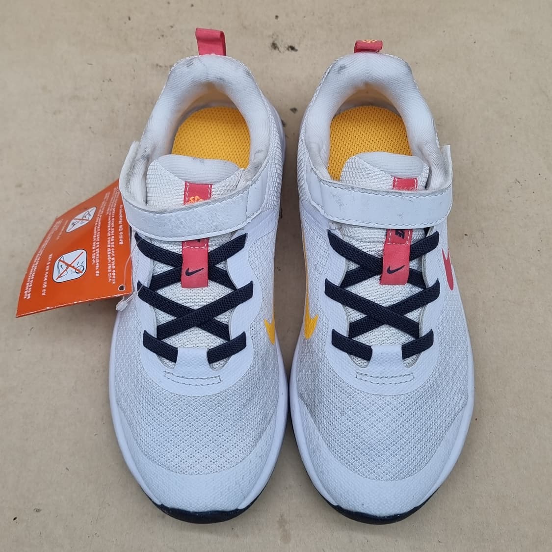 새상품 나이키 레볼루션6 아동운동화 195 상품이미지2