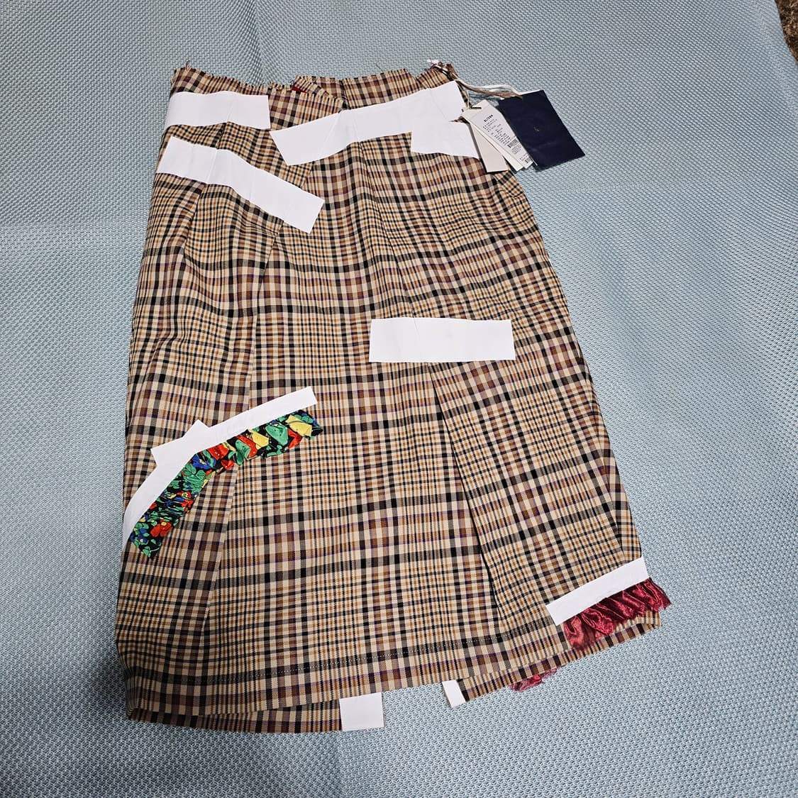 새상품 Kolor Eli'den 체크 스커트 백화점정품 상품이미지1