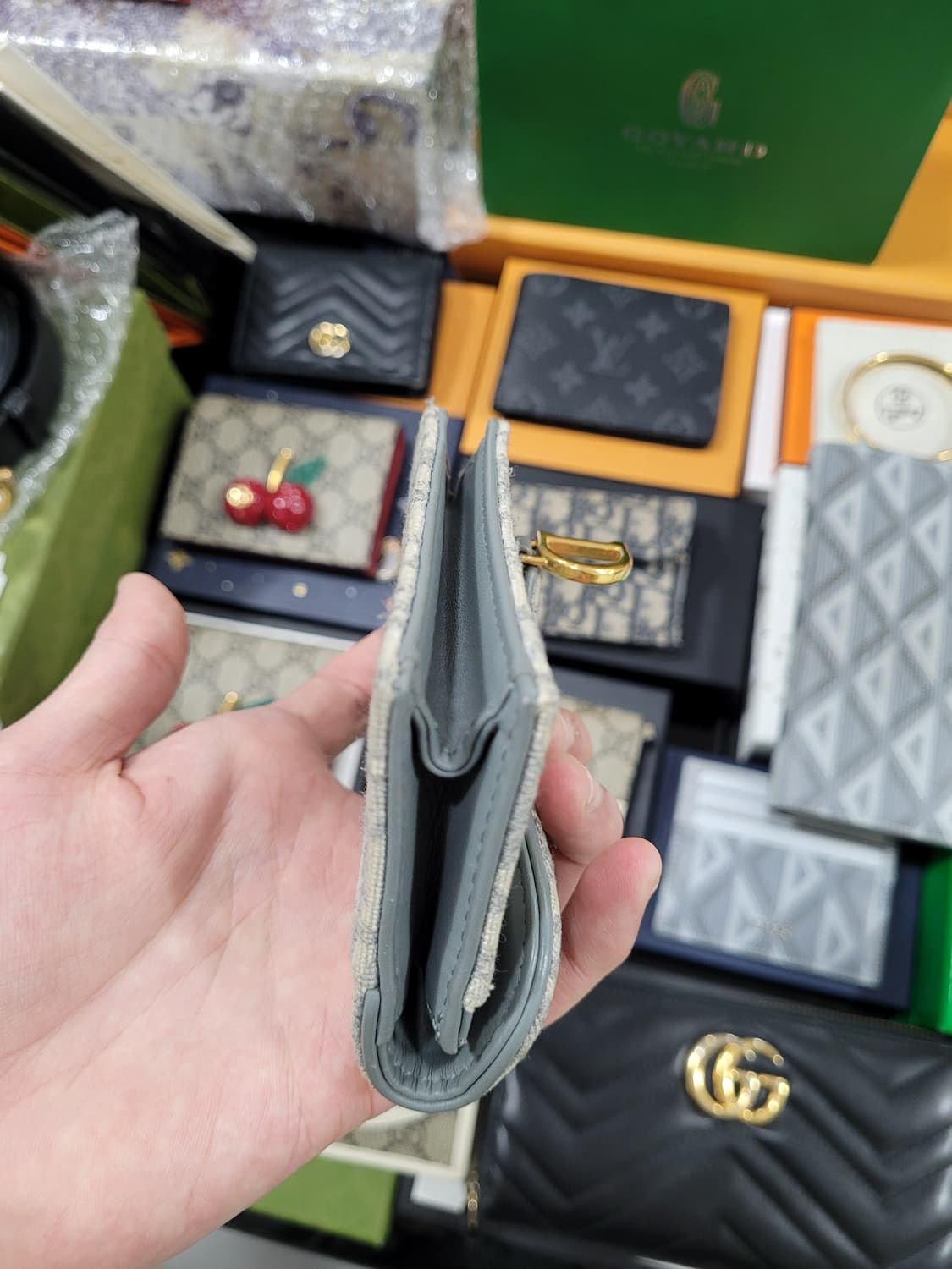 디올 오블리크 새들플랩 그레이 카드지갑 상품이미지6