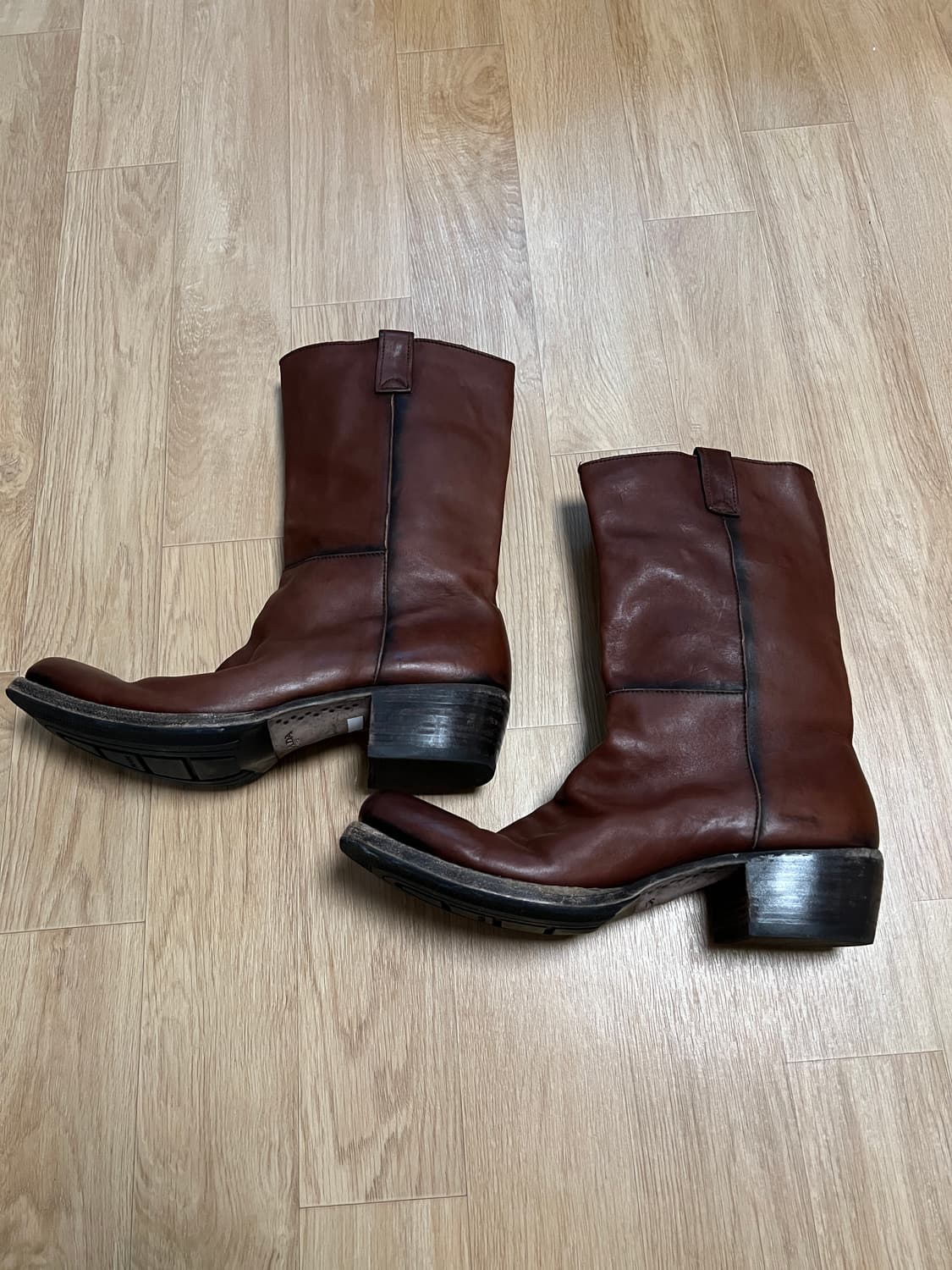 프라다 앤틱 레더 부츠 상품이미지5