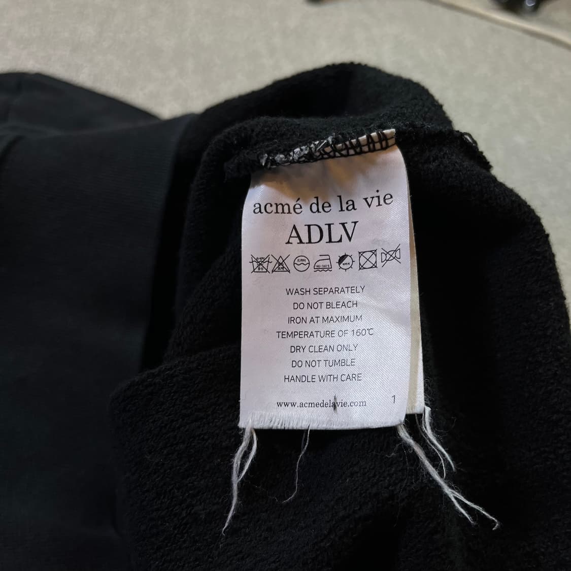 아트메드라비 빅로고 후드티 상품이미지6