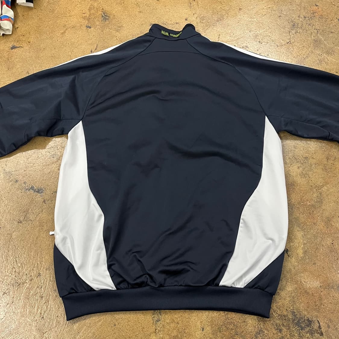 [정품/100] 아디다스 레알마드리드 트랙탑 져지 블랙 b16 상품이미지4