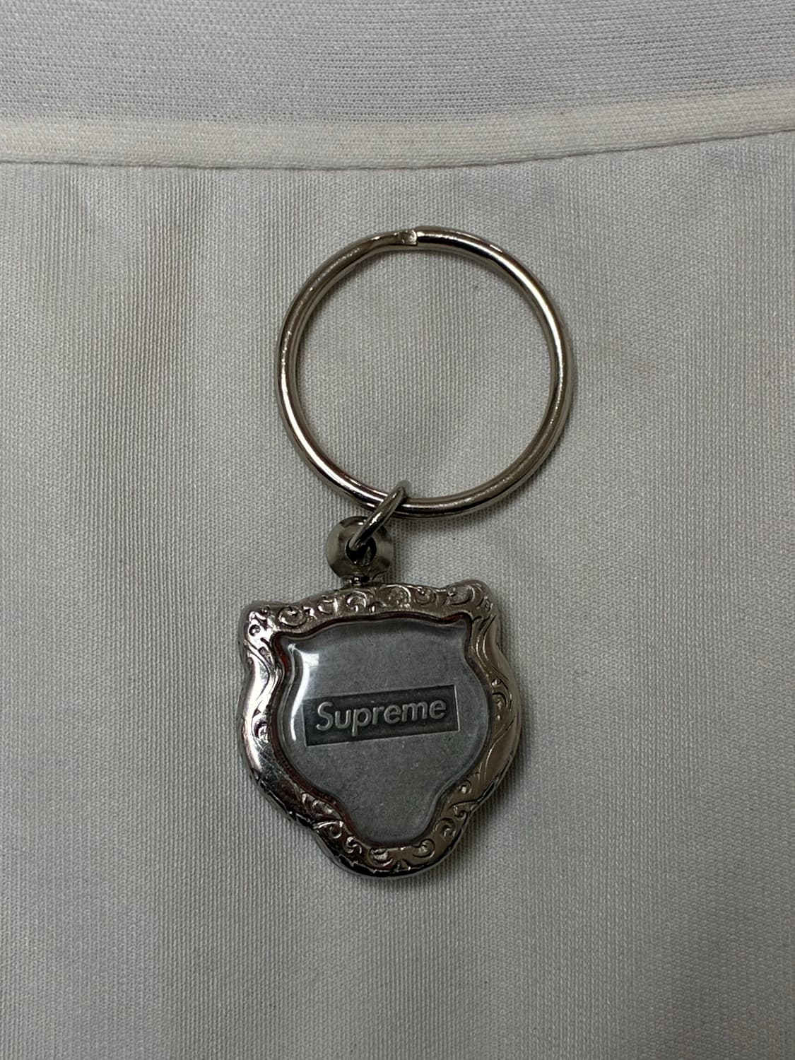 슈프림 타이거 키링 24fw 상품이미지2