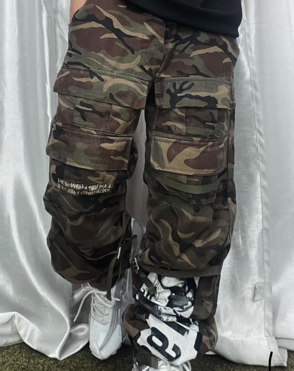 iamnotahumanbeing 바지 아임낫어휴먼비잉 상품이미지3