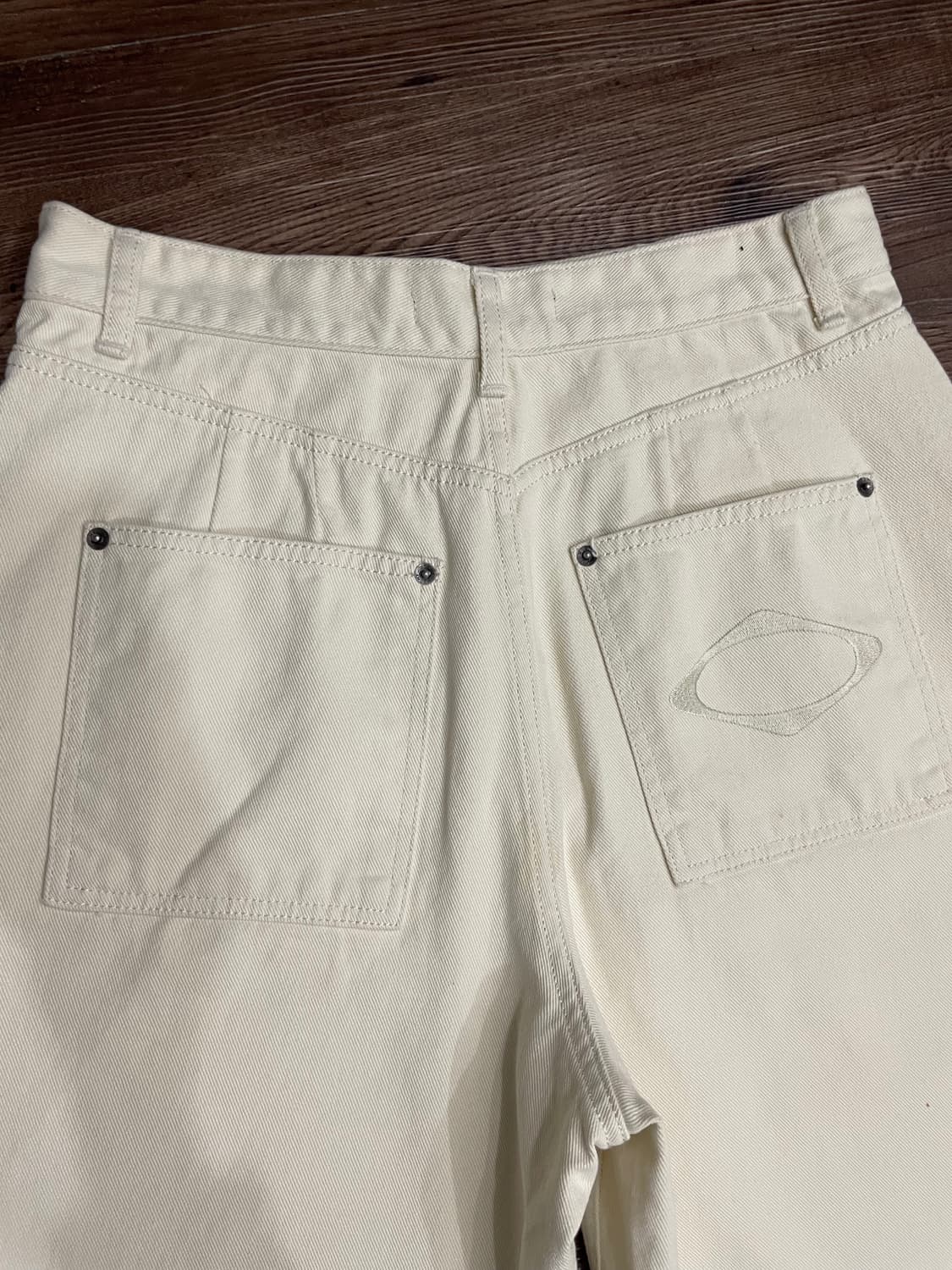 미스치프 버뮤다 팬츠 크림 상품이미지8