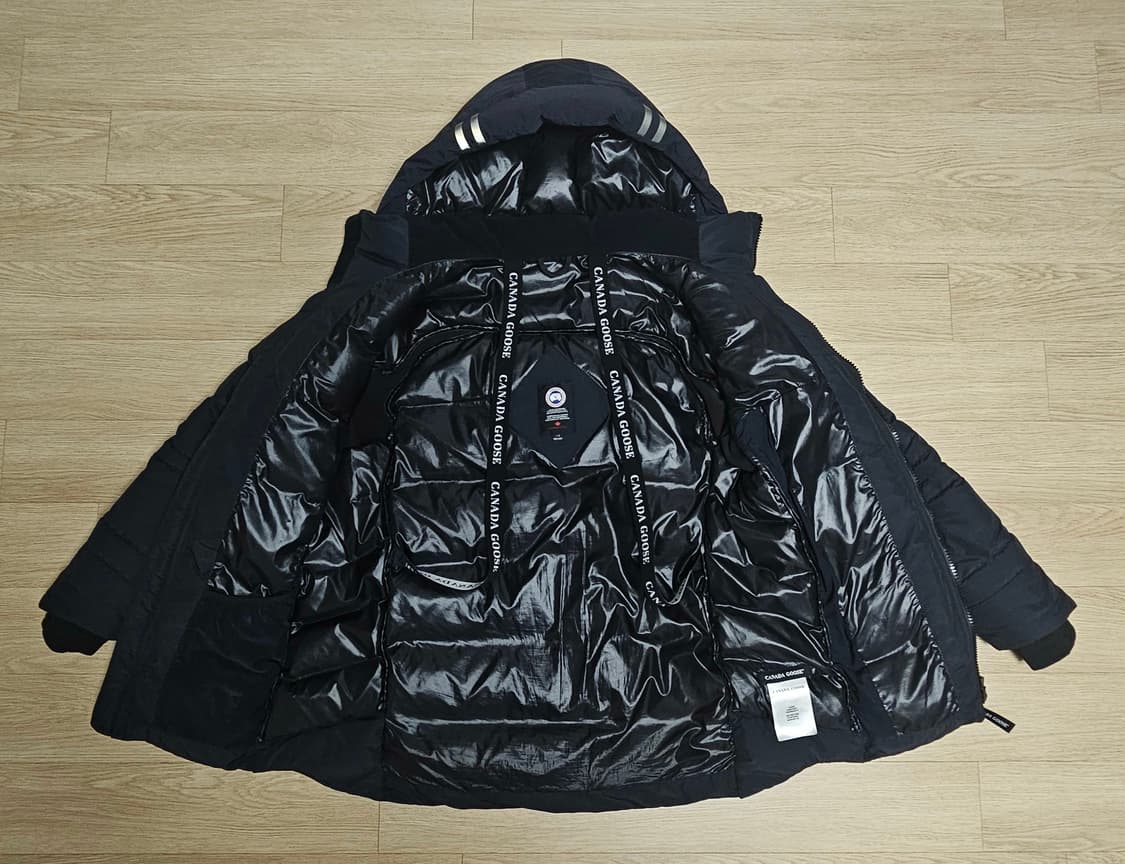 (매장정품 한글택)캐나다구스 하프패딩 블랙 L(100~105) 특A급 상품이미지3