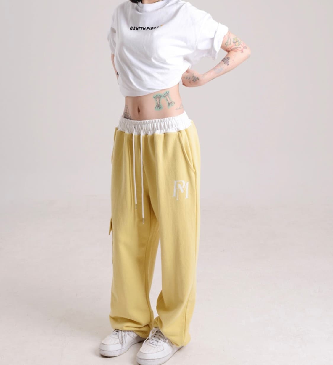 피스메이커 오피셜 카고 스웨트 팬츠 옐로우 화이트배색조거트레이닝바지스트링 상품이미지1