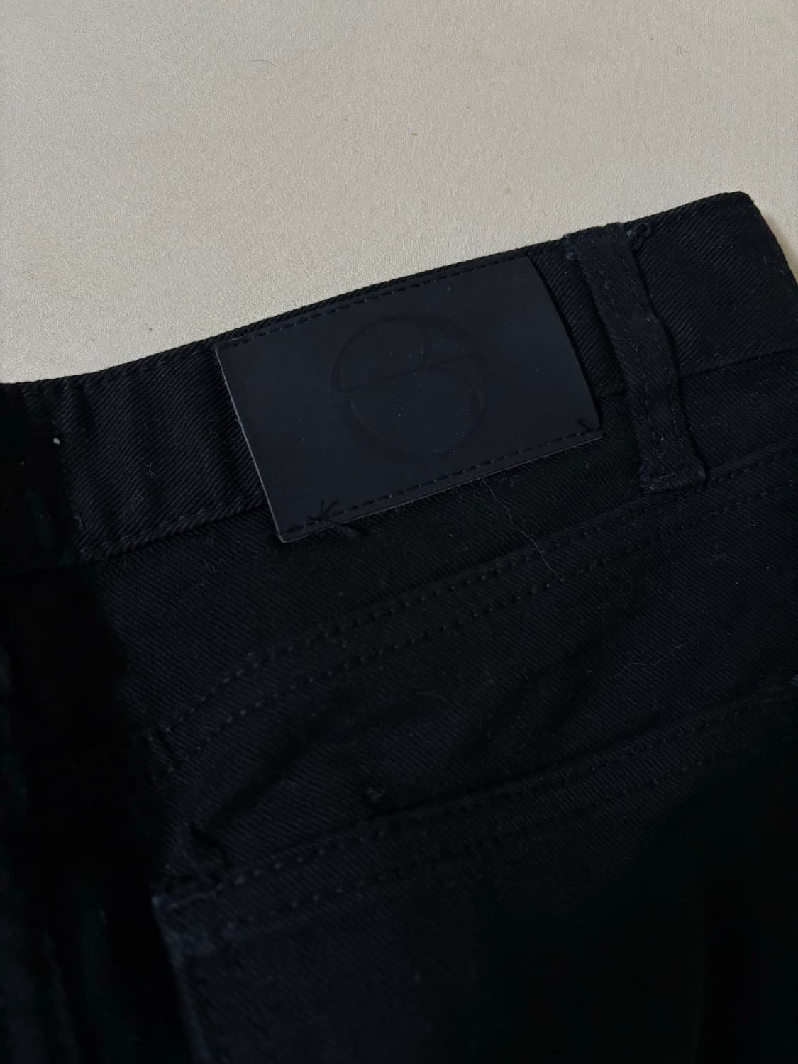 보헤미안서울 미드라이즈 부츠컷 블랙 팬츠 상품이미지4