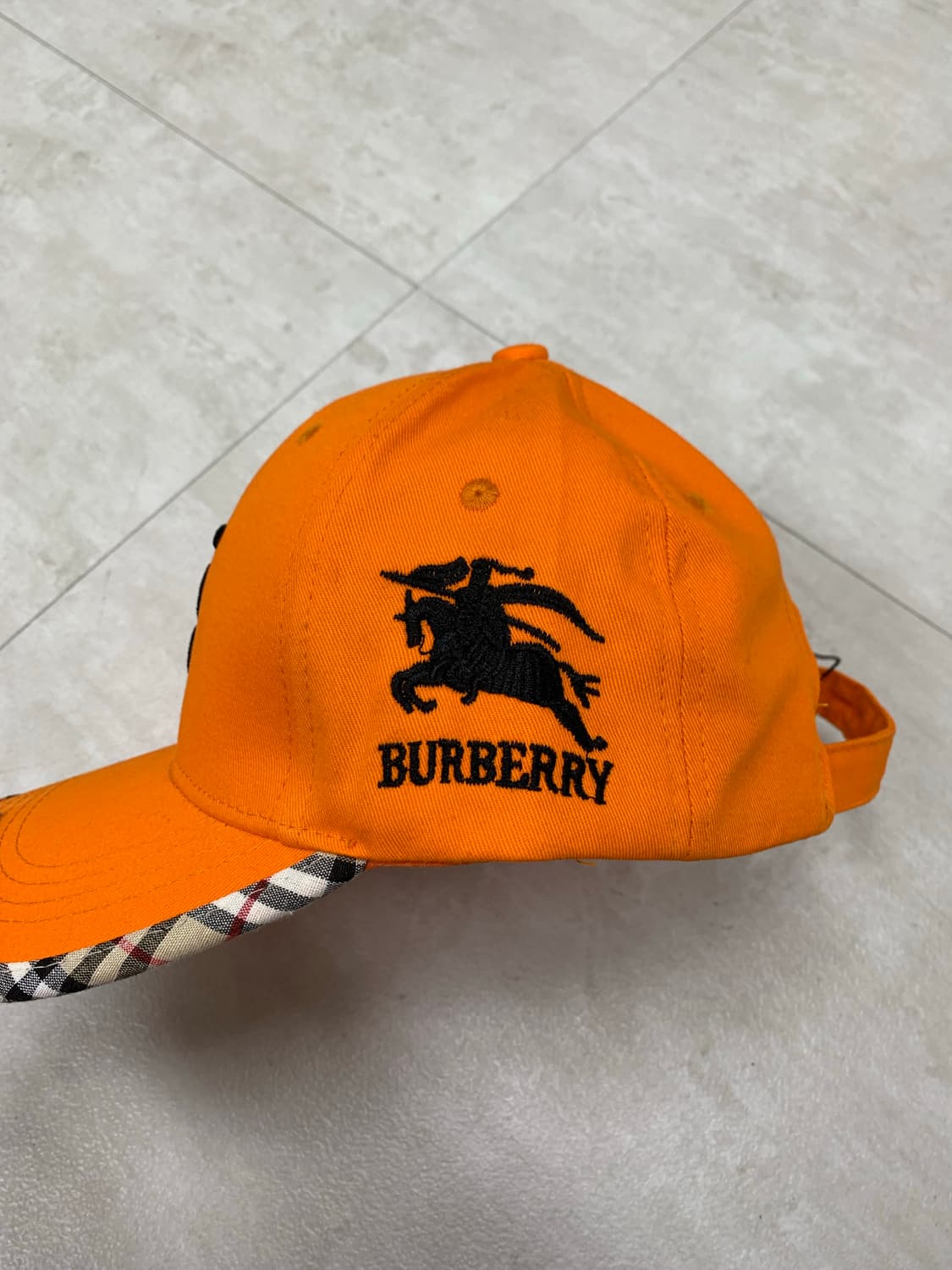 버버리 형광 주황 볼캡 #292 상품이미지3