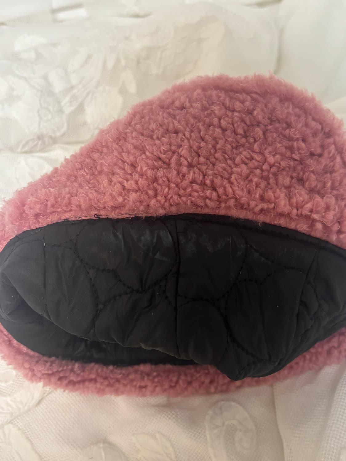 유얼쎄시 Fuzzy Bunny Check Trapper Hat (RED) 상품이미지2