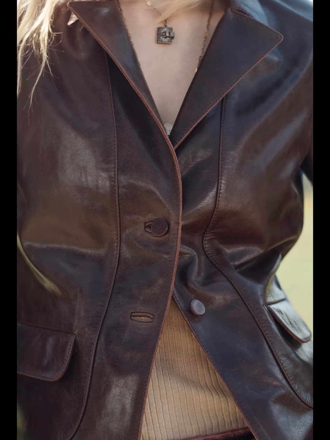 S(KR 55) 자라 리미티드 에디션 100% 가죽 크롭 블레이저 상품이미지3