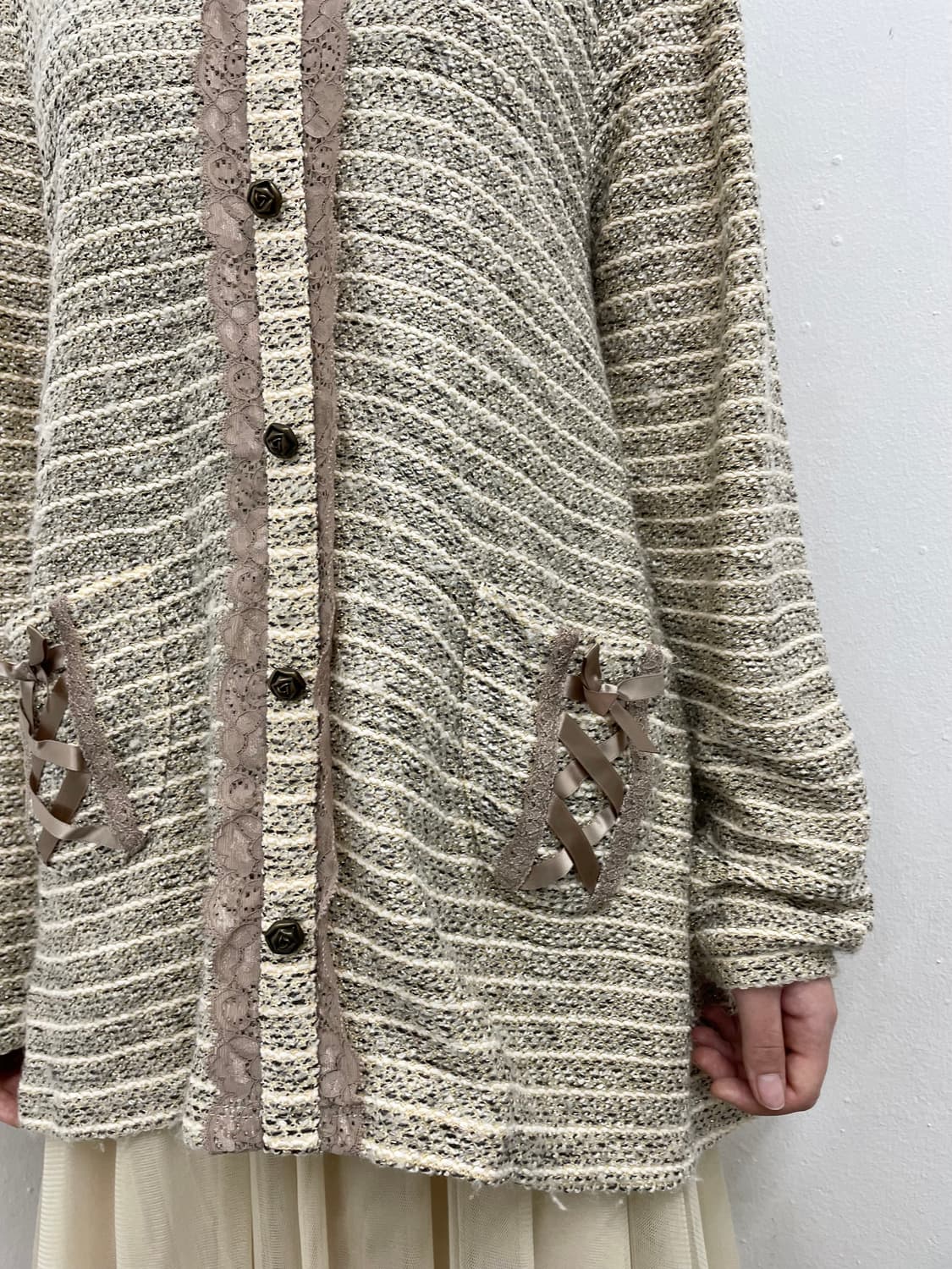 액시즈팜 스트라이프 레이스 후드 탑 상품이미지3