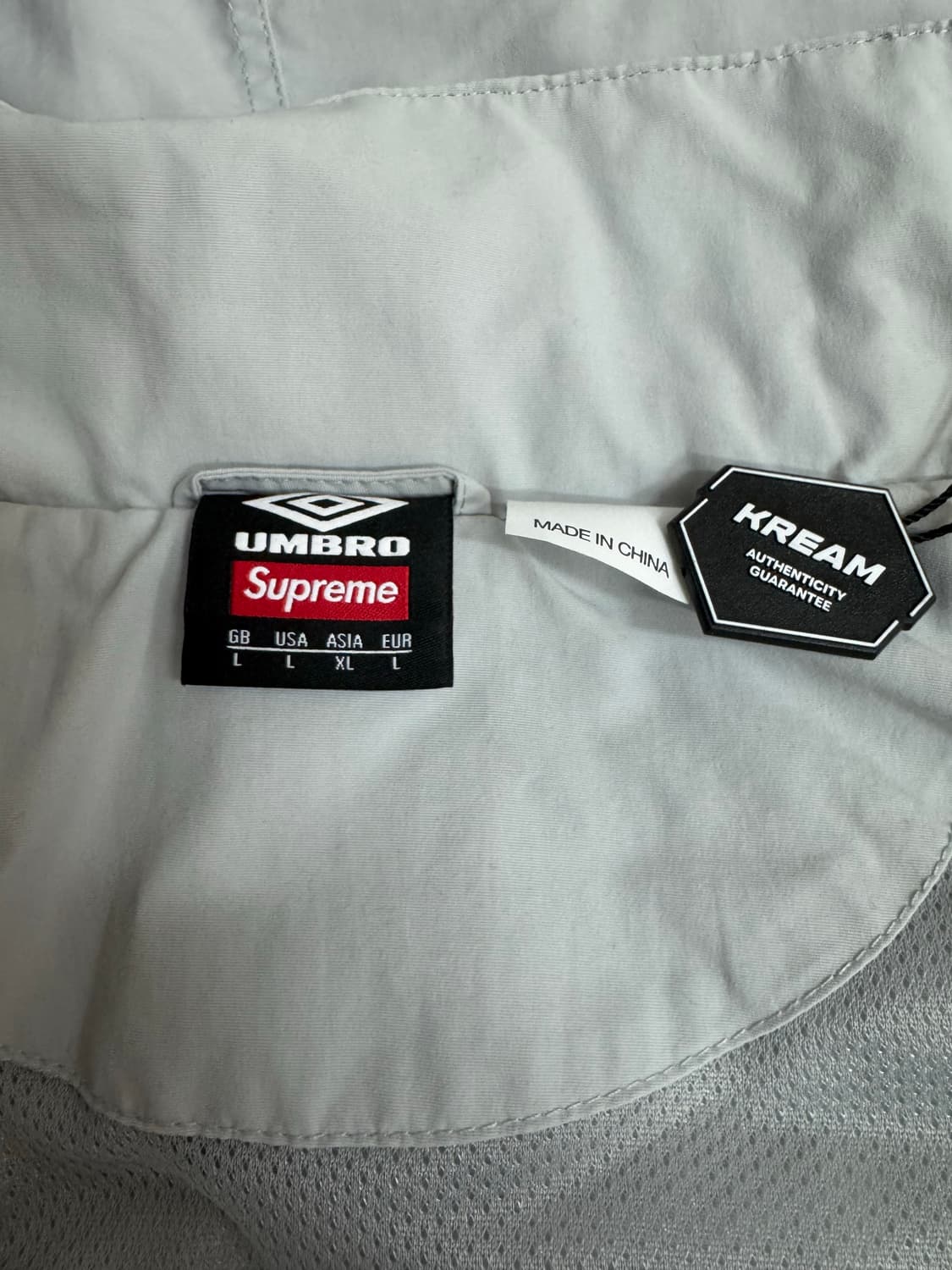슈프림 엄브로 트랙자켓 그레이 L 상품이미지4