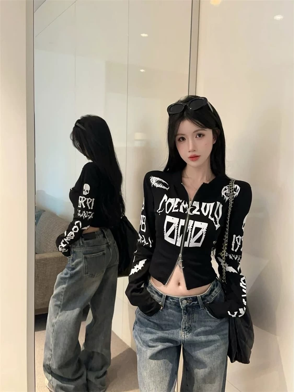 레터링 프린팅 슬림 크롭 집업 티셔츠 상품이미지3