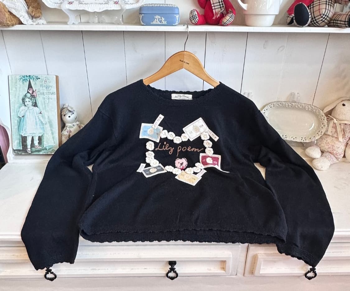 Lily Poem 블랙 자수 니트 상품이미지5