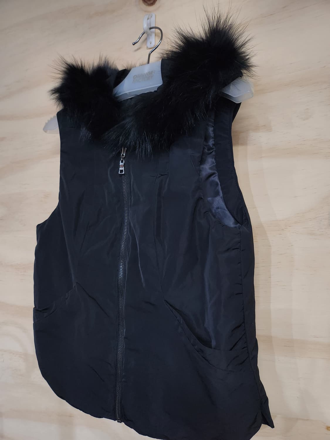 174) 꾸즈 COUPS 폭스블랙 퍼 패딩 조끼 상품이미지3