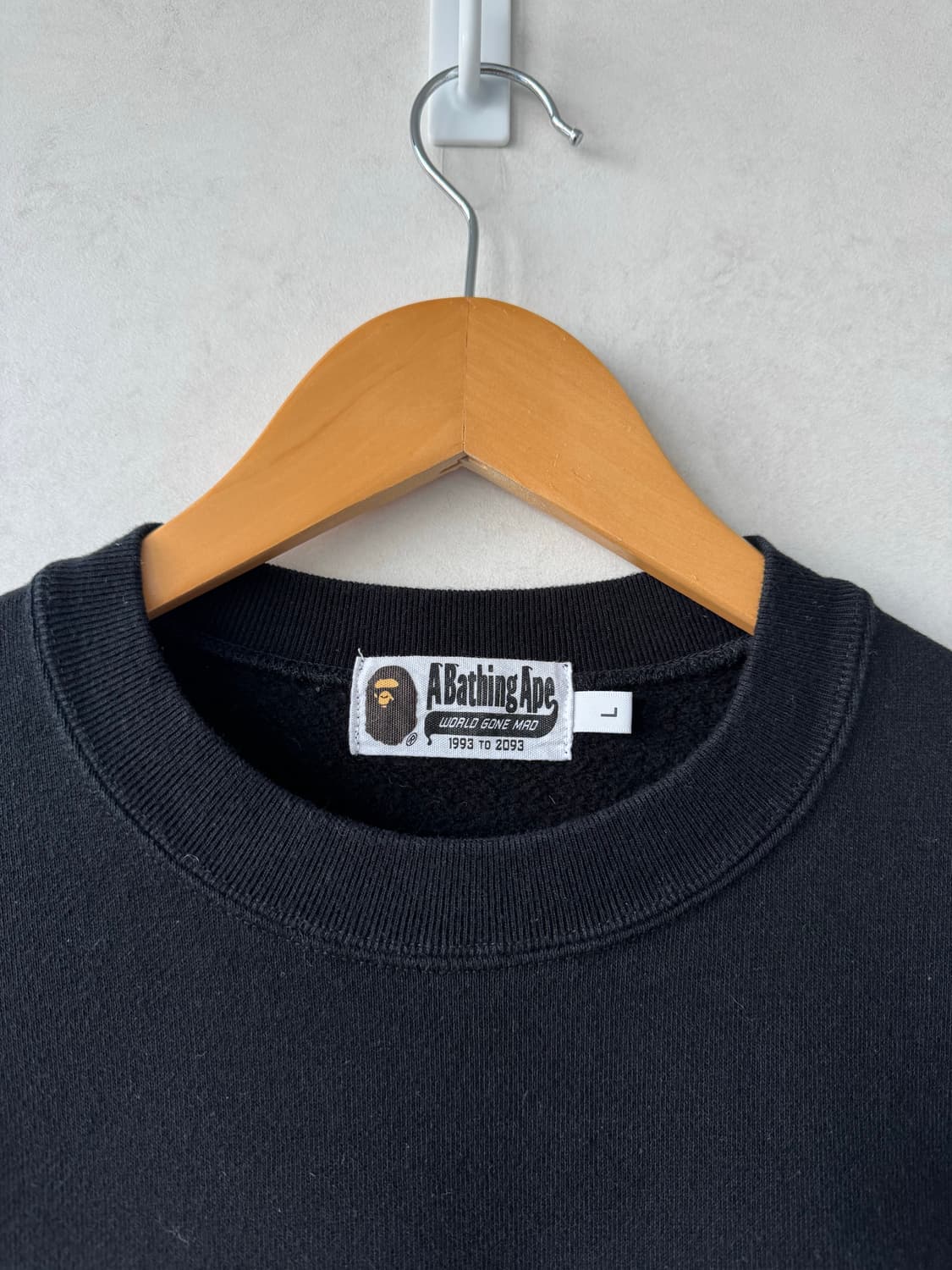 베이프 x Fresh Prince 맨투맨 상품이미지4