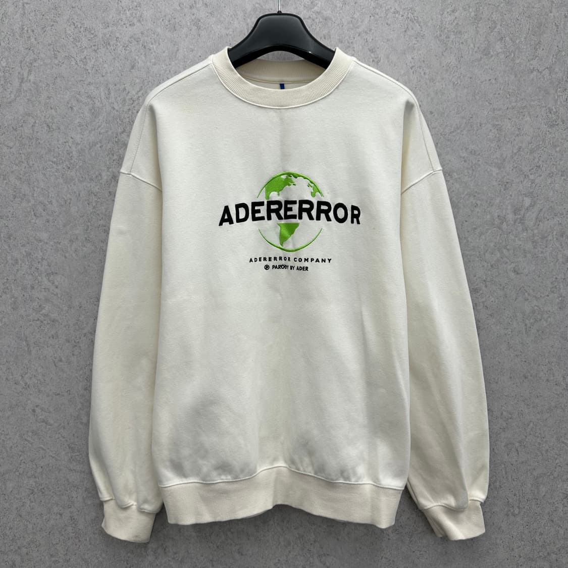 105 아더에러 남자 루즈핏 맨투맨 상품이미지1