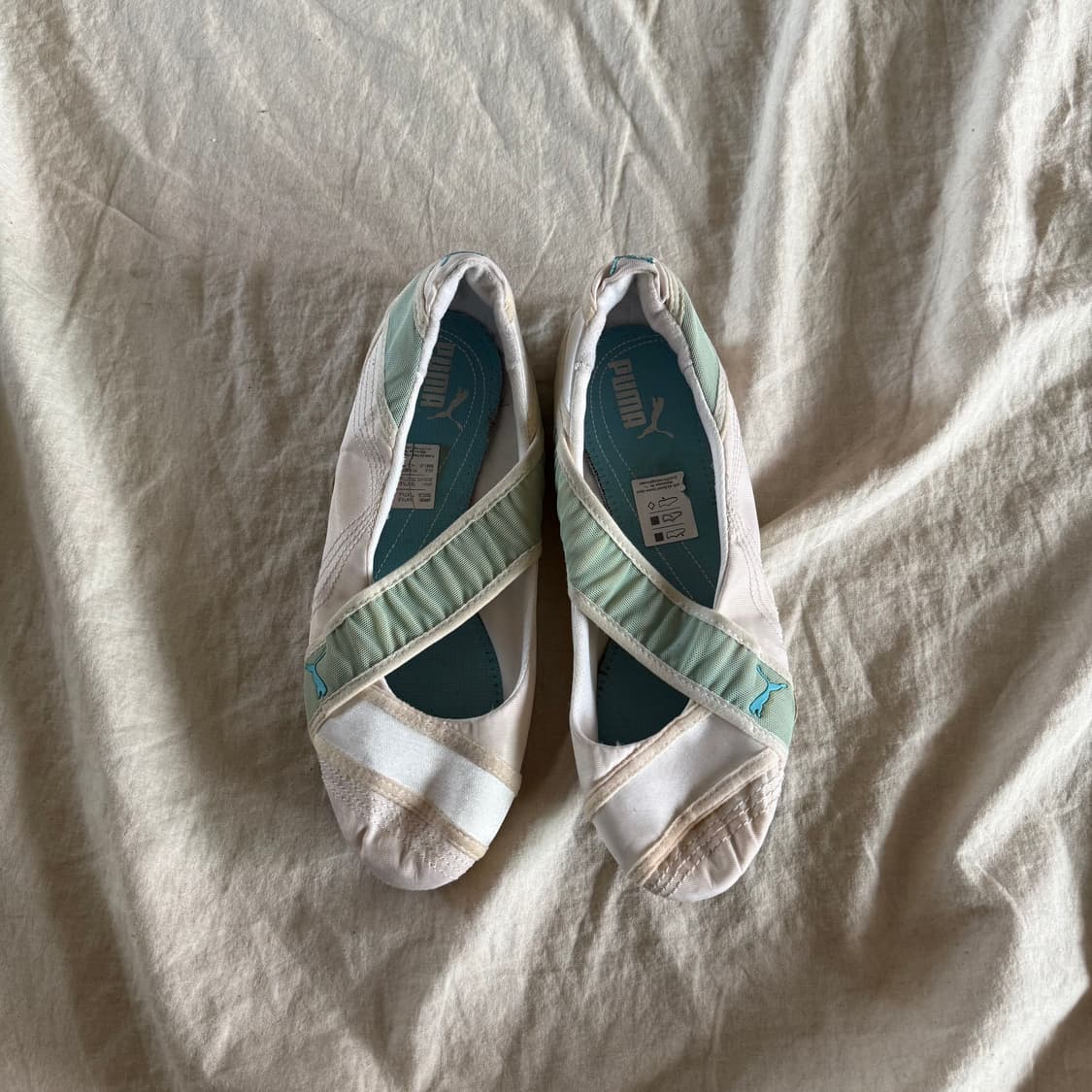 푸마 2000‘s 새틴 발레코어 플랫슈즈 새상품  상품이미지1