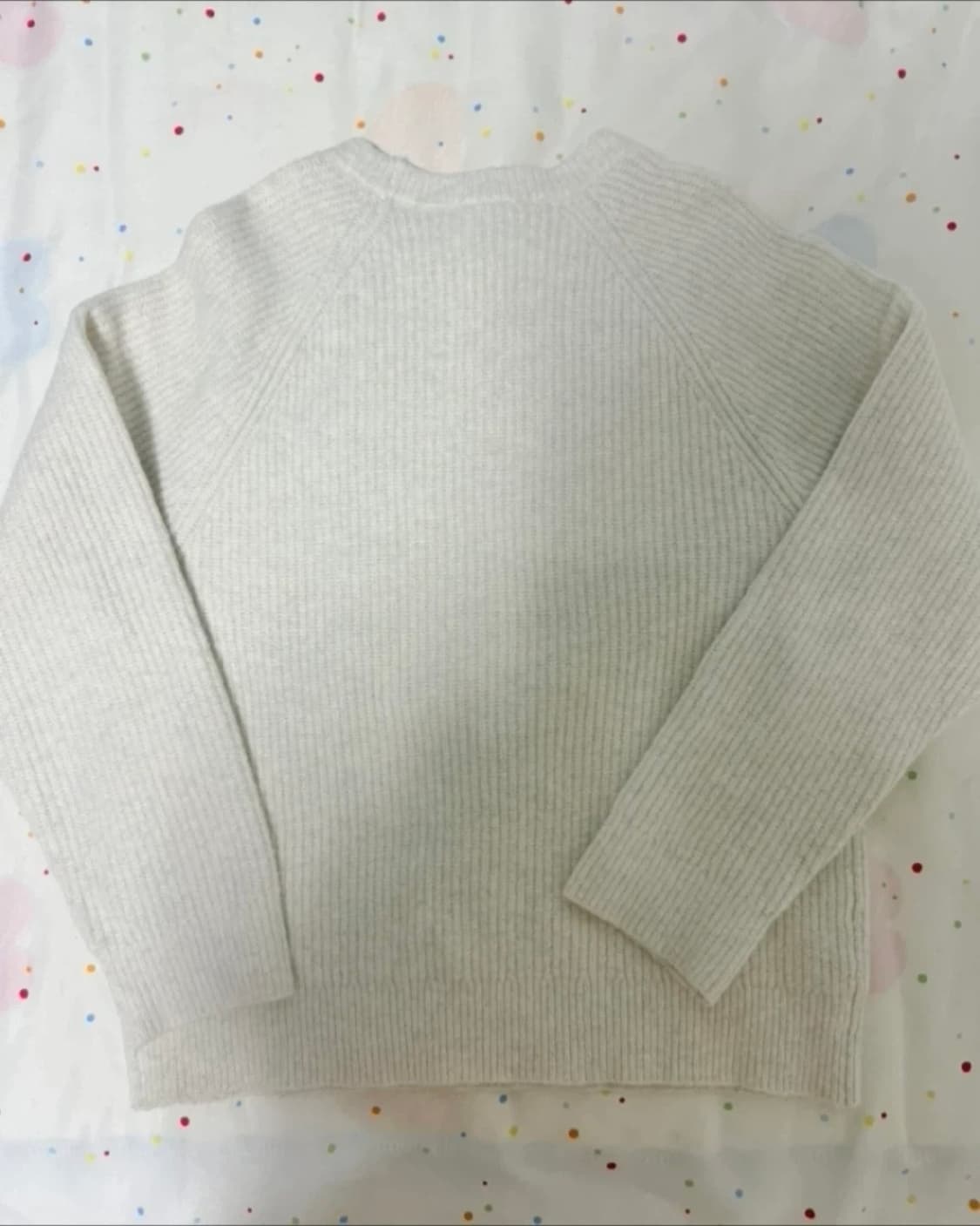 유니클로 아이보리 니트 150 상품이미지4