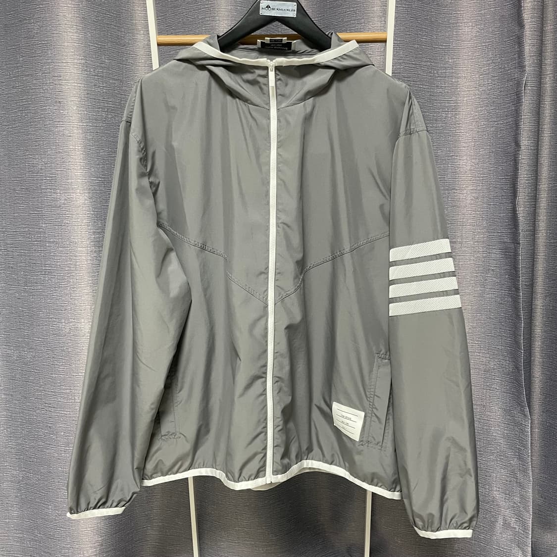 4사이즈 톰브라운 립스탑 바람막이 상품이미지1