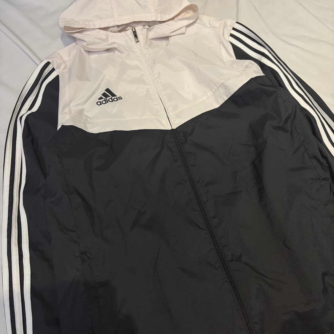 아디다스 화이트 블랙 오레오 바람막이 상품이미지4