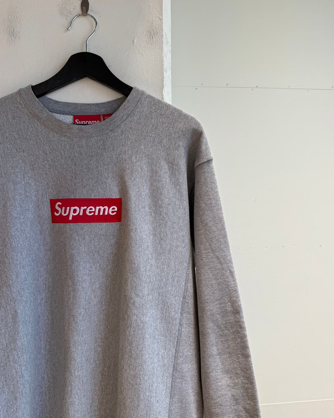 슈프림 그레이 박스 레드로고 크루넥 스웻 셔츠  상품이미지5
