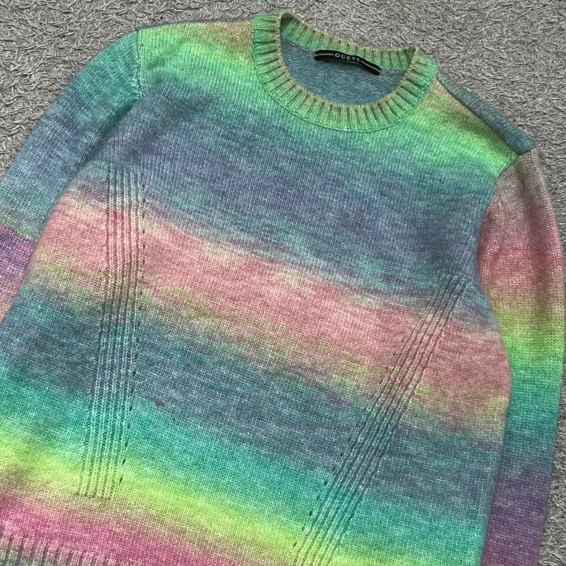 [우먼100-105] 게스 니트 상품이미지1