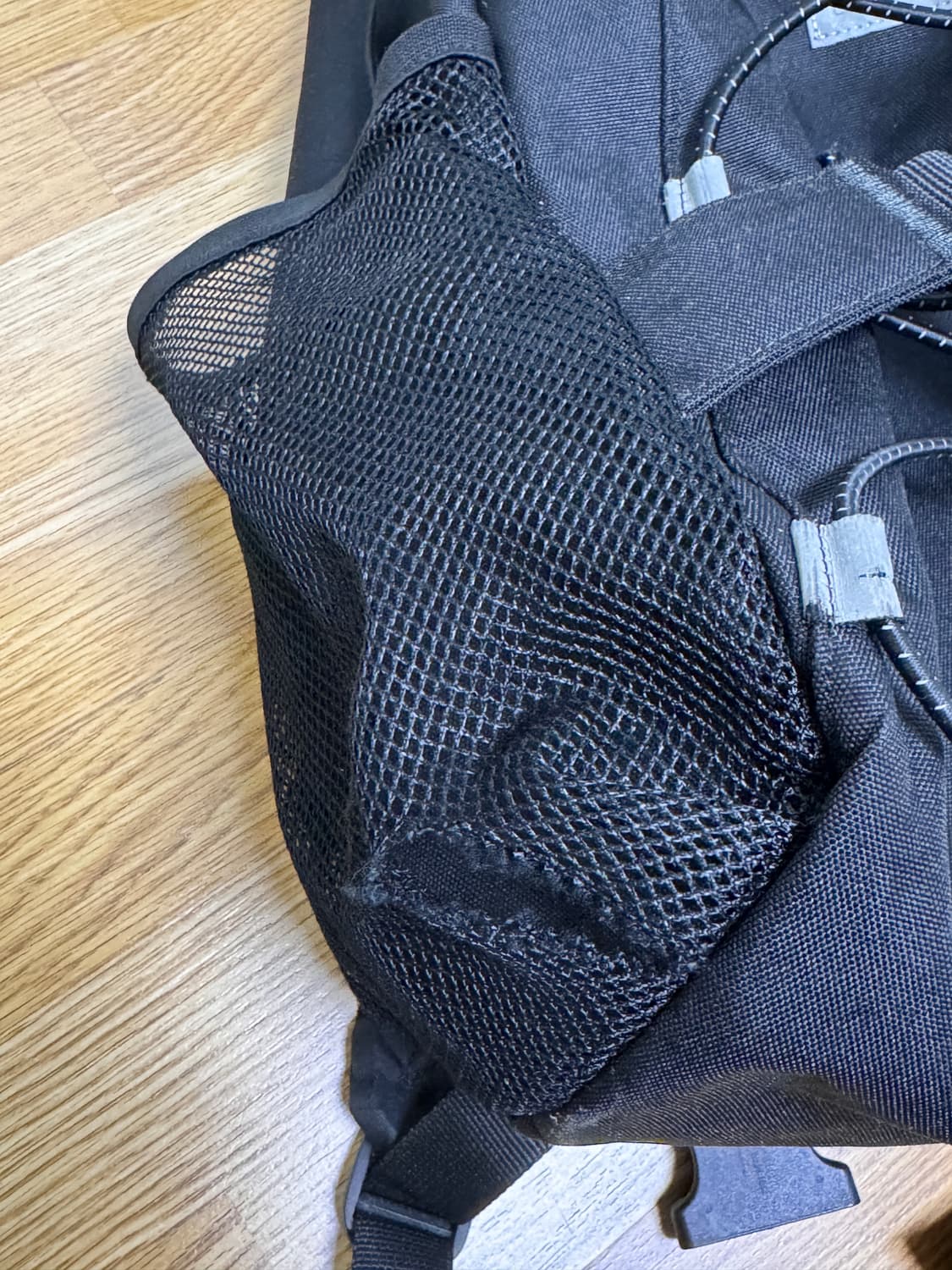 칼하트wip 킥플립 백팩 리플렉터 상품이미지3