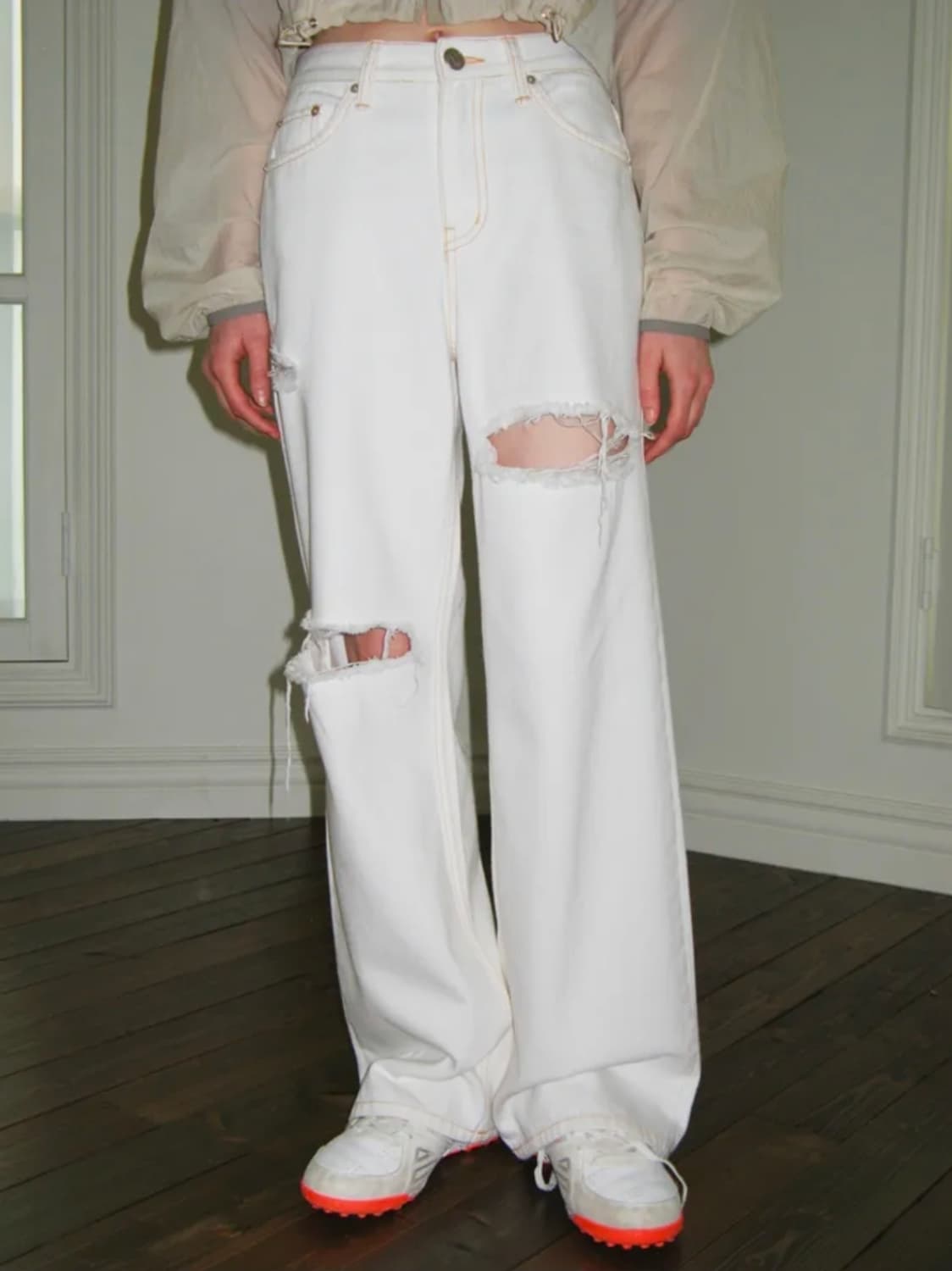 시눈 WASHED DAMAGE DENIM PANTS (OFF WHITE) 상품이미지1