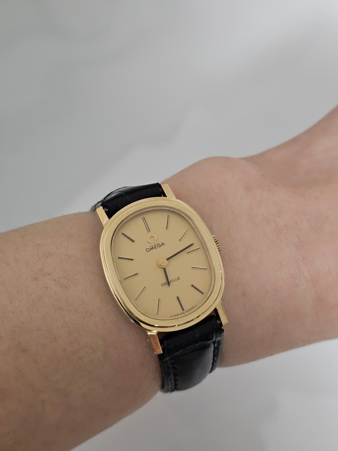 정품 빈티지 오메가 드빌 엘립스 가죽 수동시계 팝니다
 상품이미지5