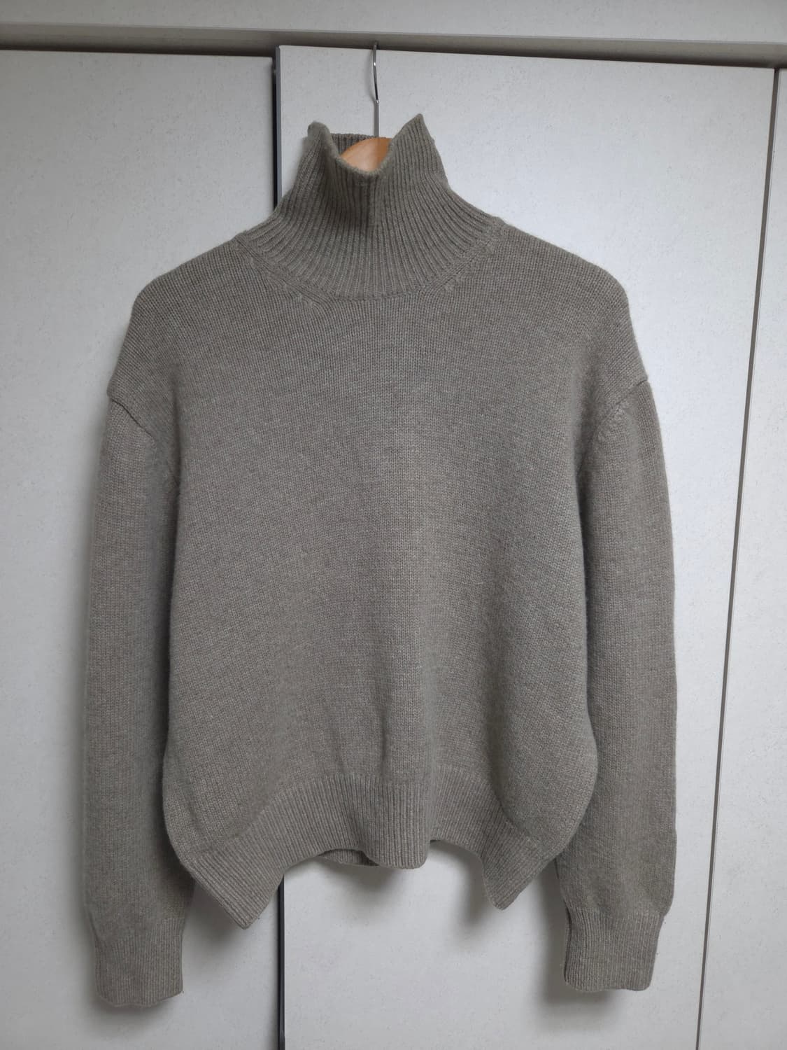 던스트 dunst 울 목폴라 니트 상품이미지4