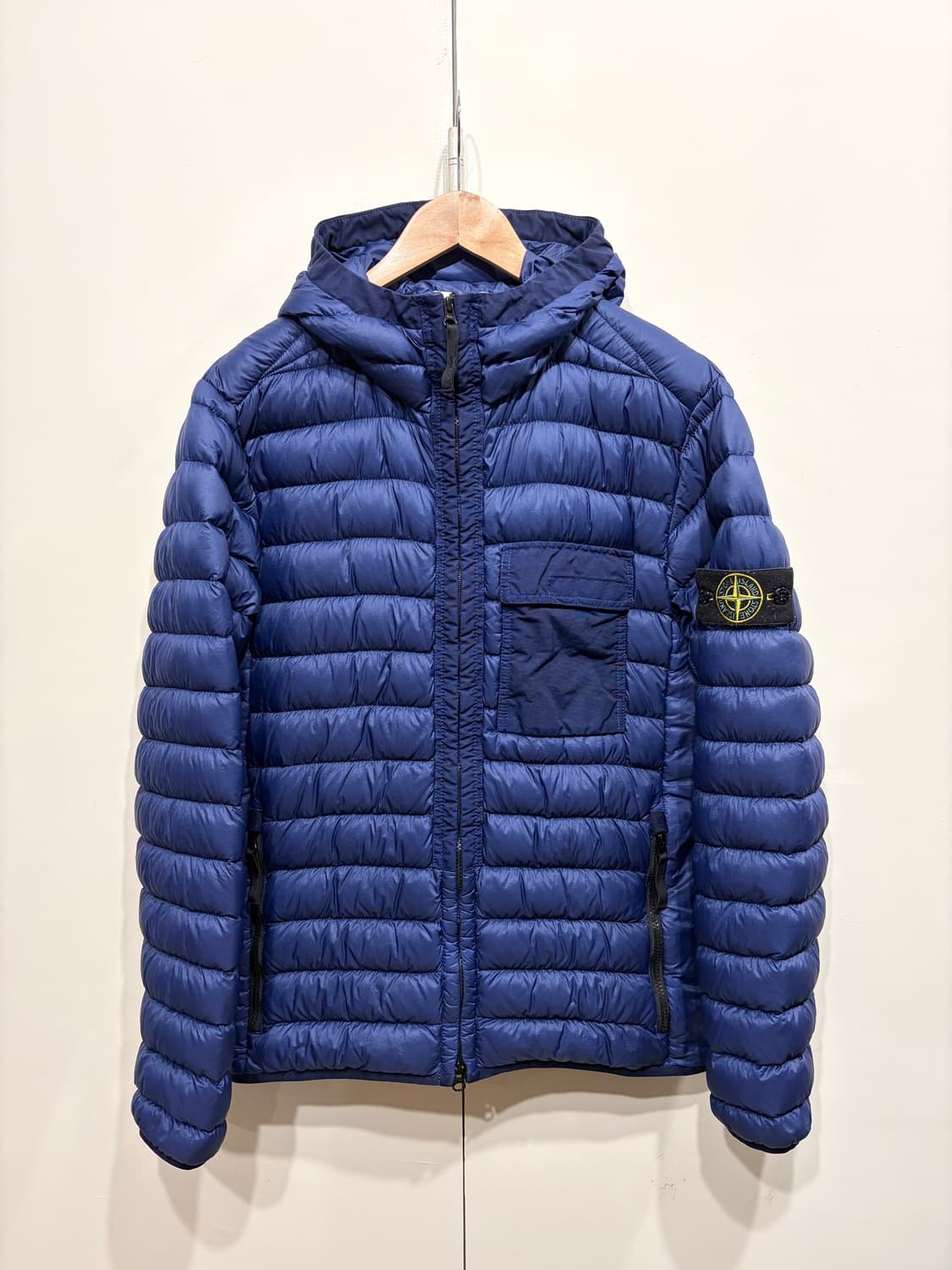 스톤아일랜드 가먼트 다이드 마이크로 얀 경량 패딩 자켓 상품이미지1