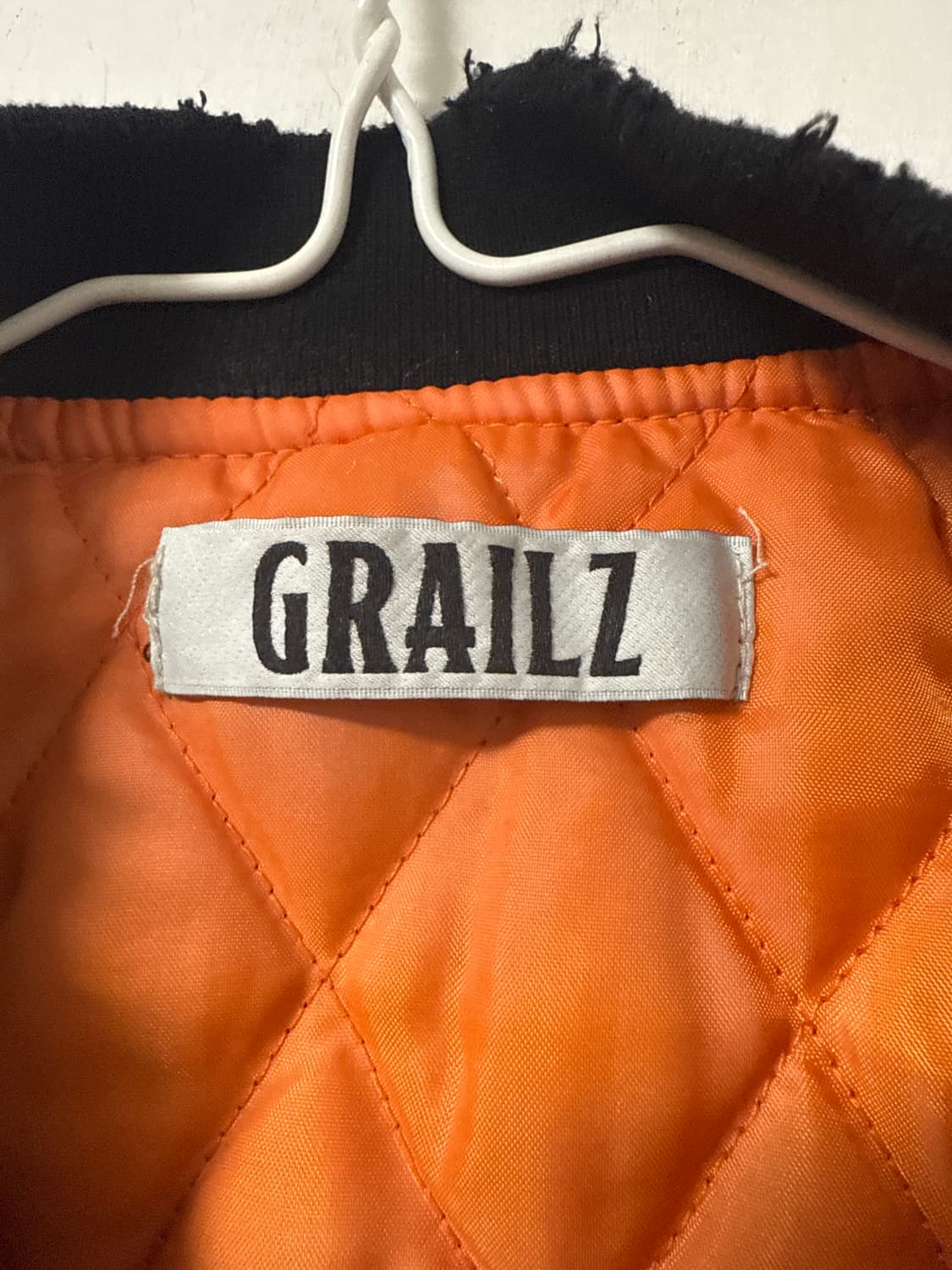 그레일즈 VINTAGE WASHED BOMBER JACKET 상품이미지4