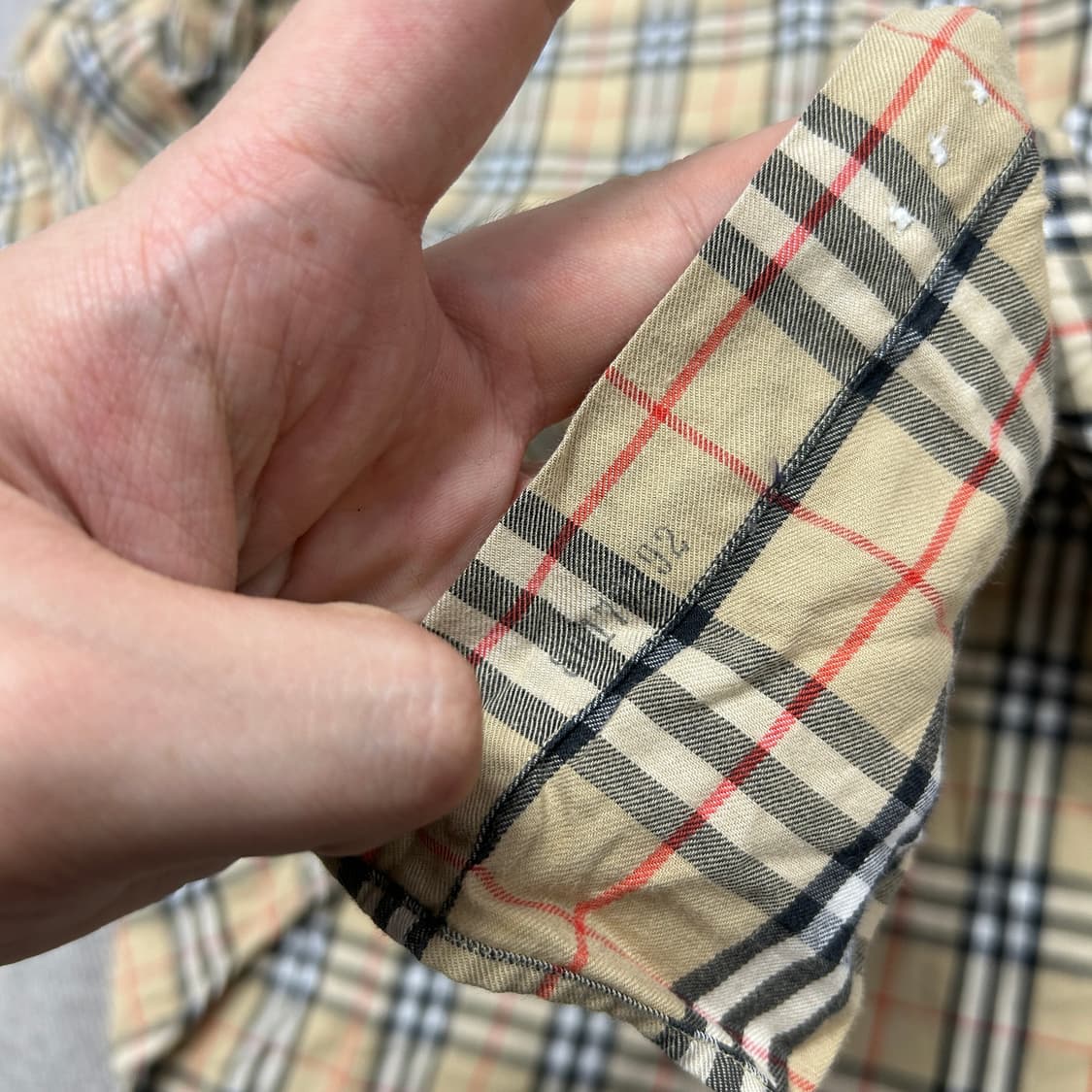 버버리 노바체크 기마로고 셔츠(XL) 상품이미지4