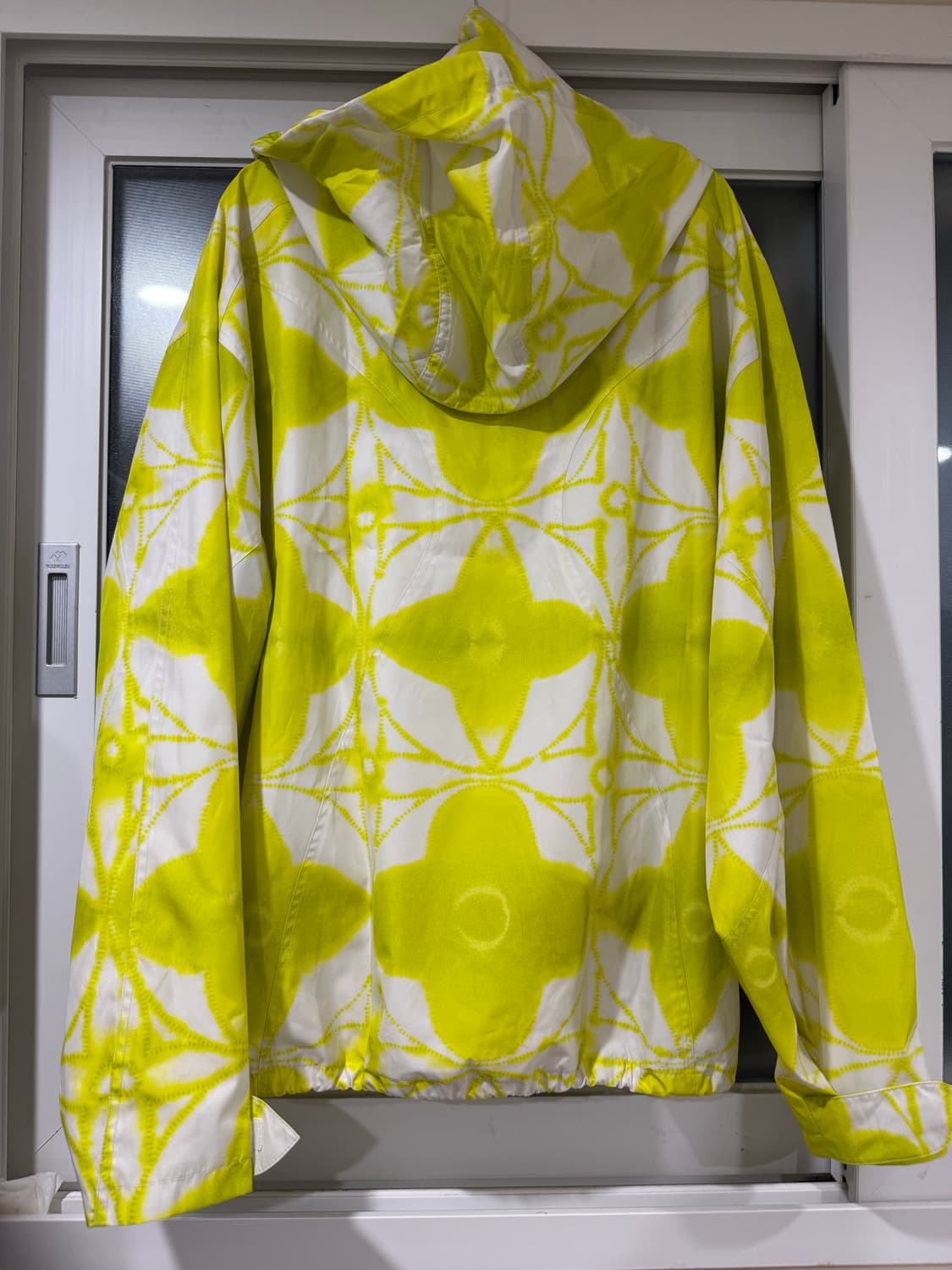 루이비통 시모노그램 시보리 바람막이 상품이미지2