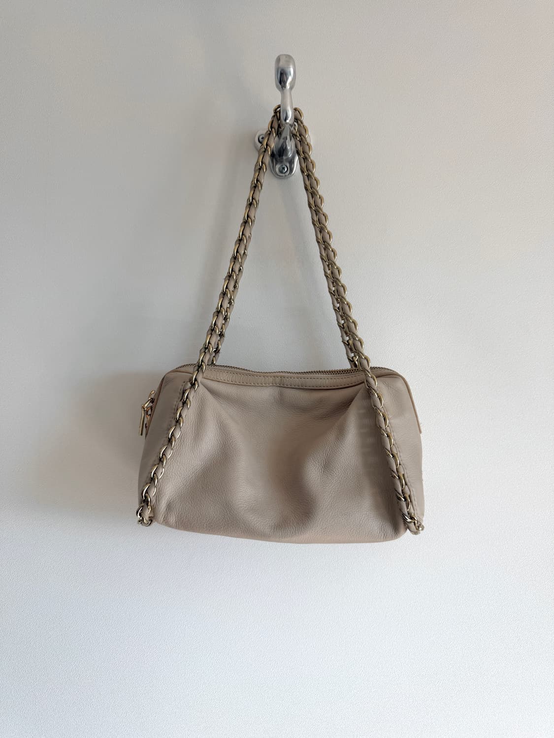 러브 모스키노(LOVE MOSCHINO) 레더 숄더백 상품이미지1