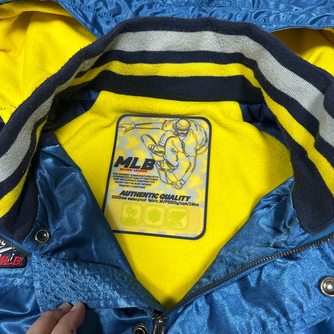 ✨ (바배) MLB 유광 블루 스키복 보드복 후드 점퍼 상품이미지3