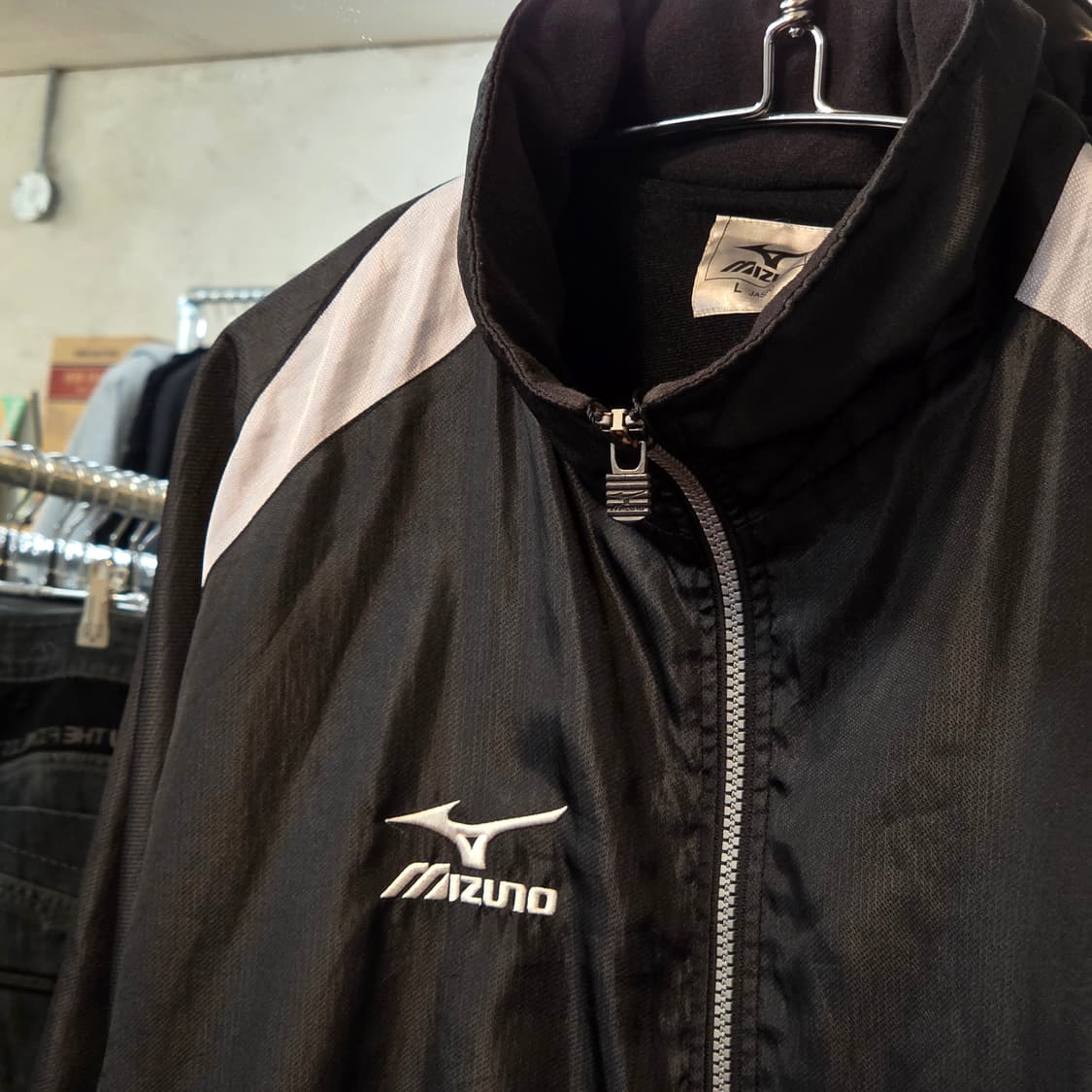 JPN 미즈노 블랙 배색 바람막이 자켓 상품이미지3