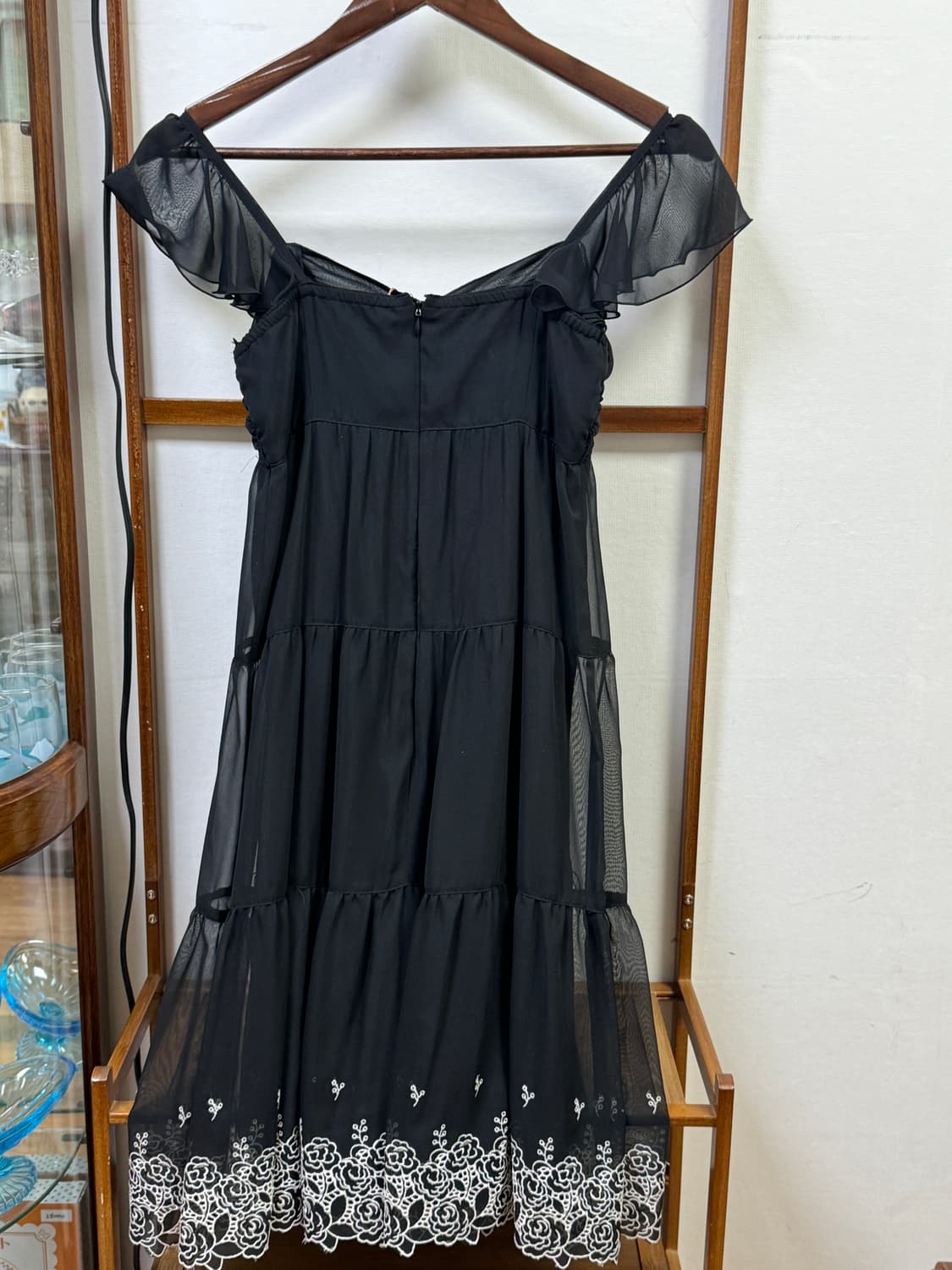 블랙 콩단추 나시 원피스 상품이미지2