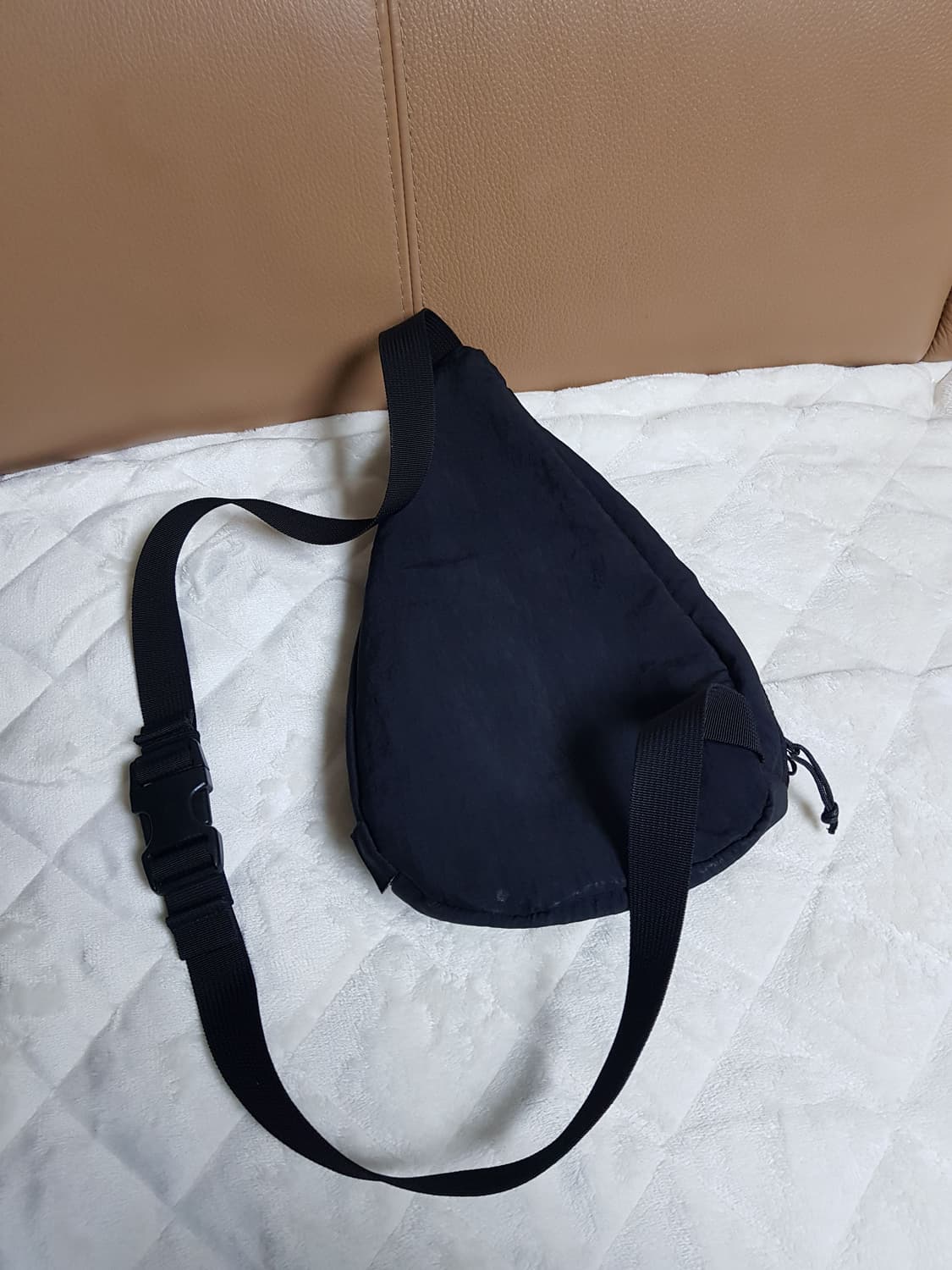 슈프림 슬링백 크로스백 블랙 20FW 상품이미지2