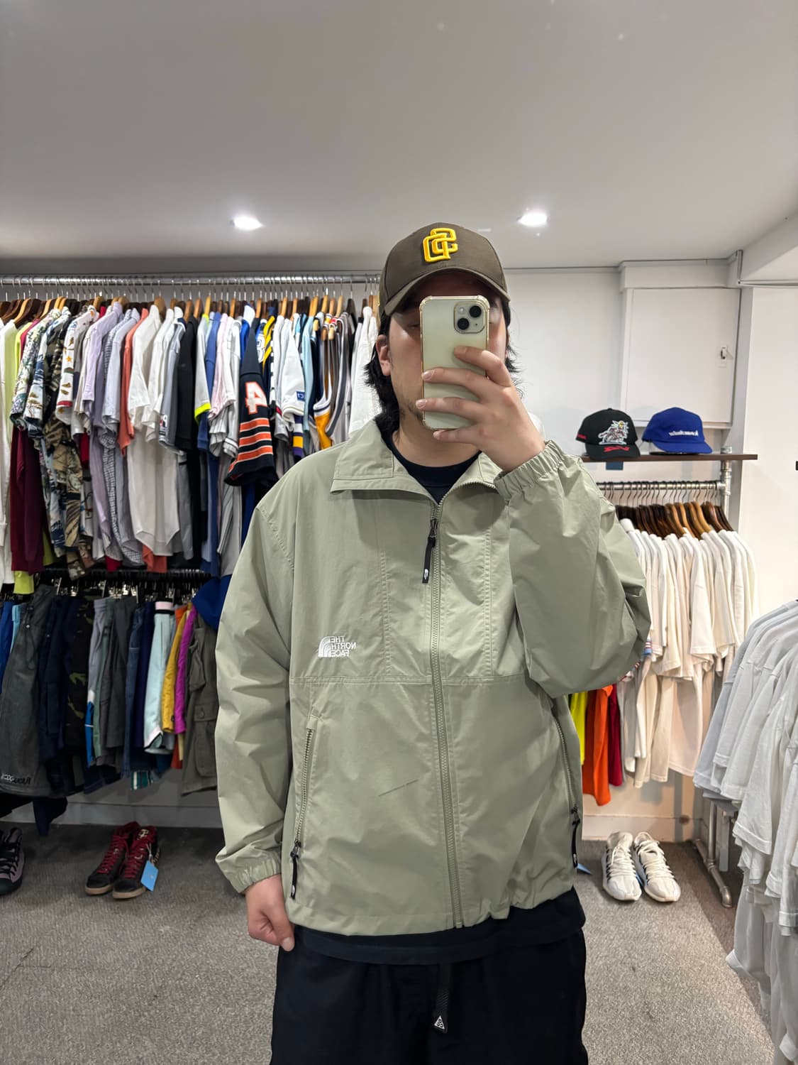 노스페이스 미들로고 바람막이 상품이미지6