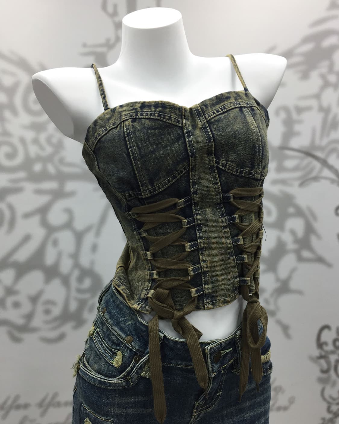 Grunge Y2K eyelet denim top 상품이미지3