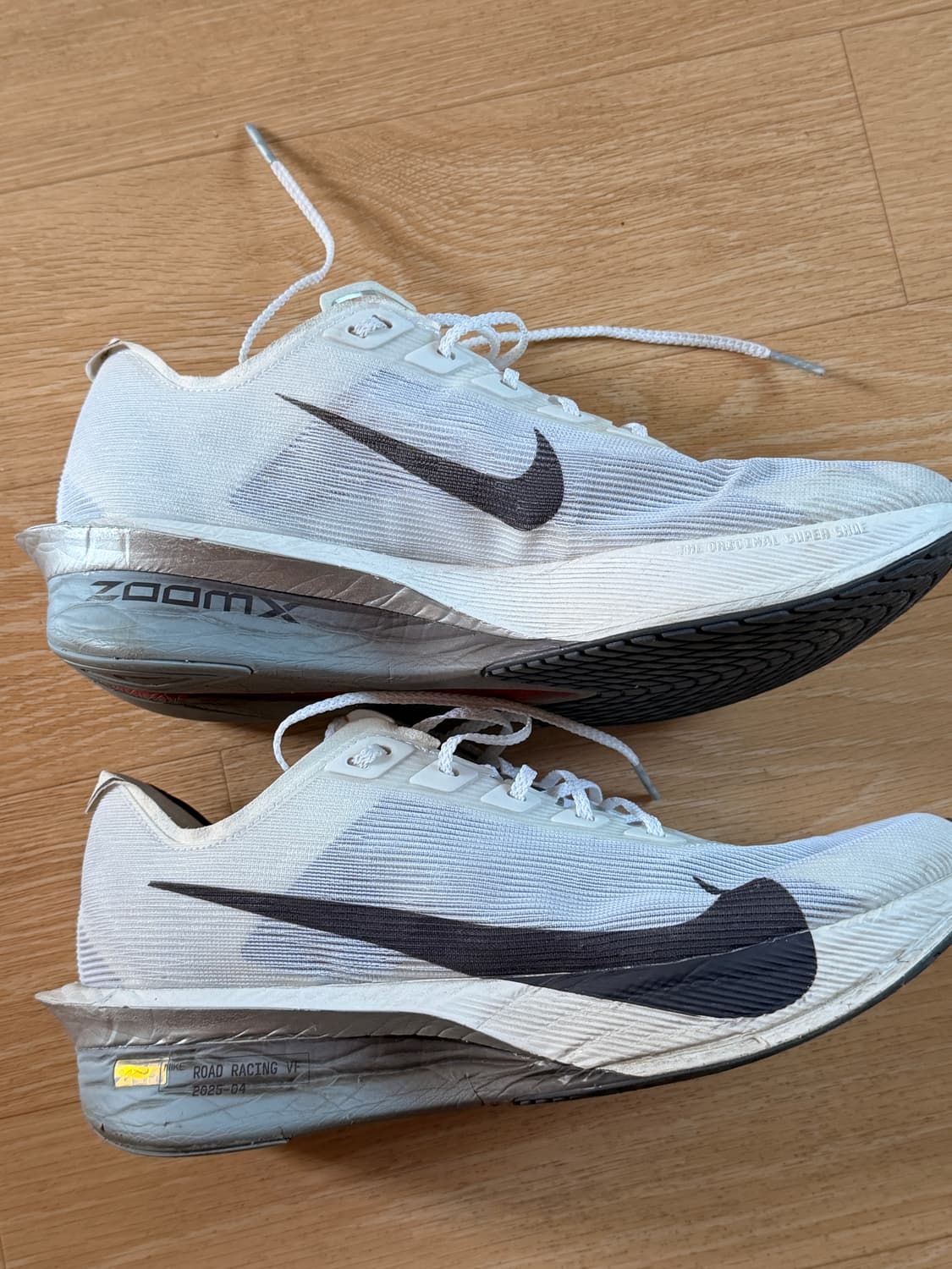 나이키 베이퍼플라이4 러닝화 265 상품이미지4