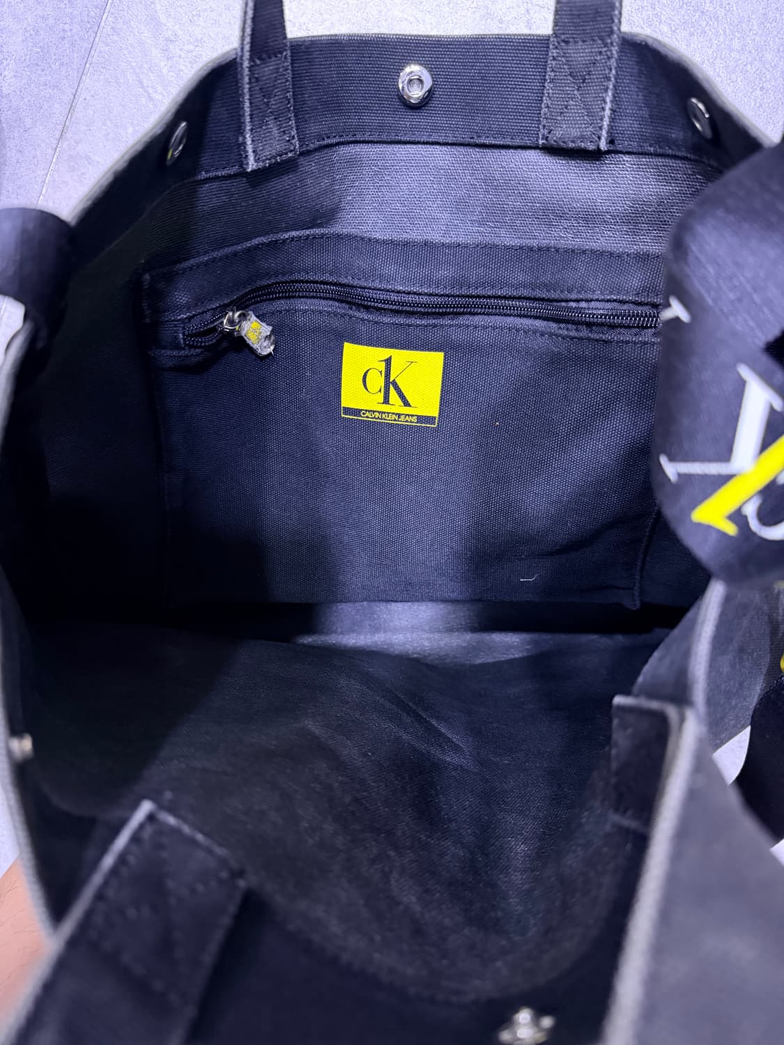 캘빈클라인 ck1 캔버스 캐쥬얼 토트백 상품이미지6