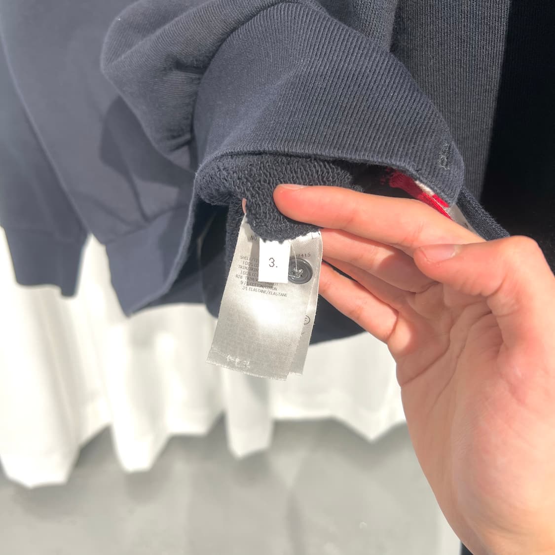 (3) 톰브라운 백삼선 맨투맨  상품이미지5