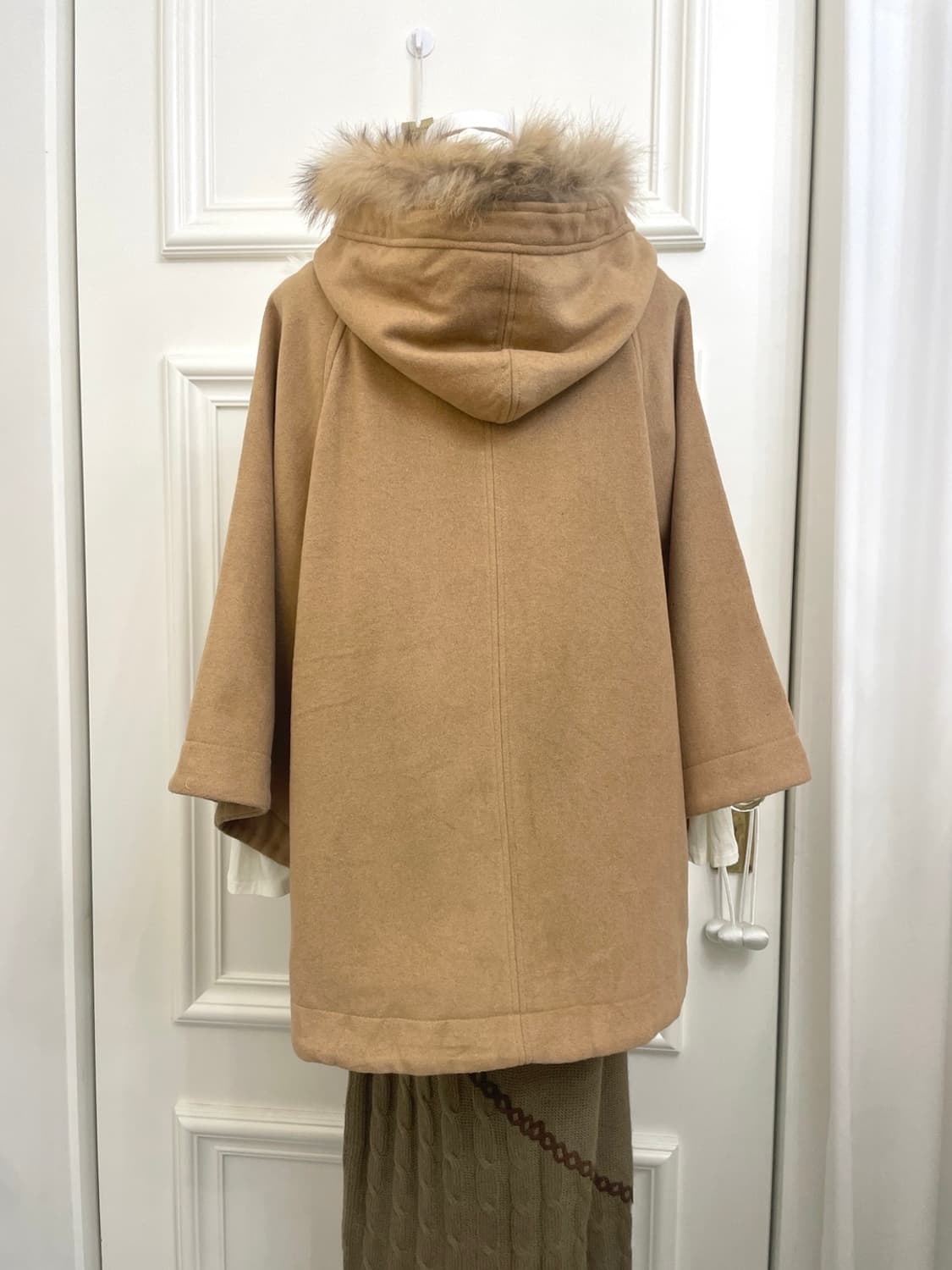 camel beige two button fur point cape co 상품이미지4