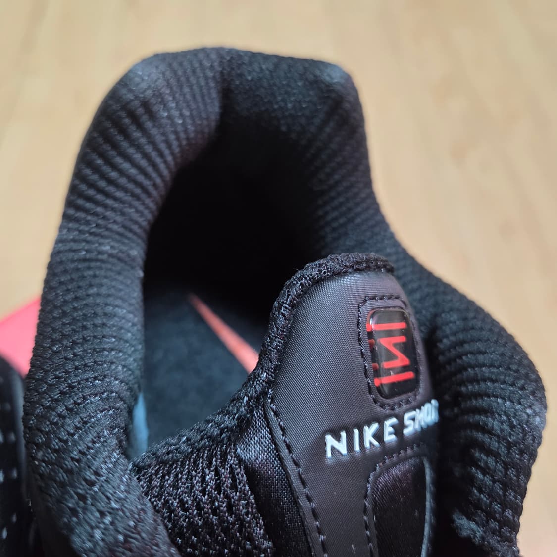 [275] (W) 나이키 샥스 R4 블랙 상품이미지3