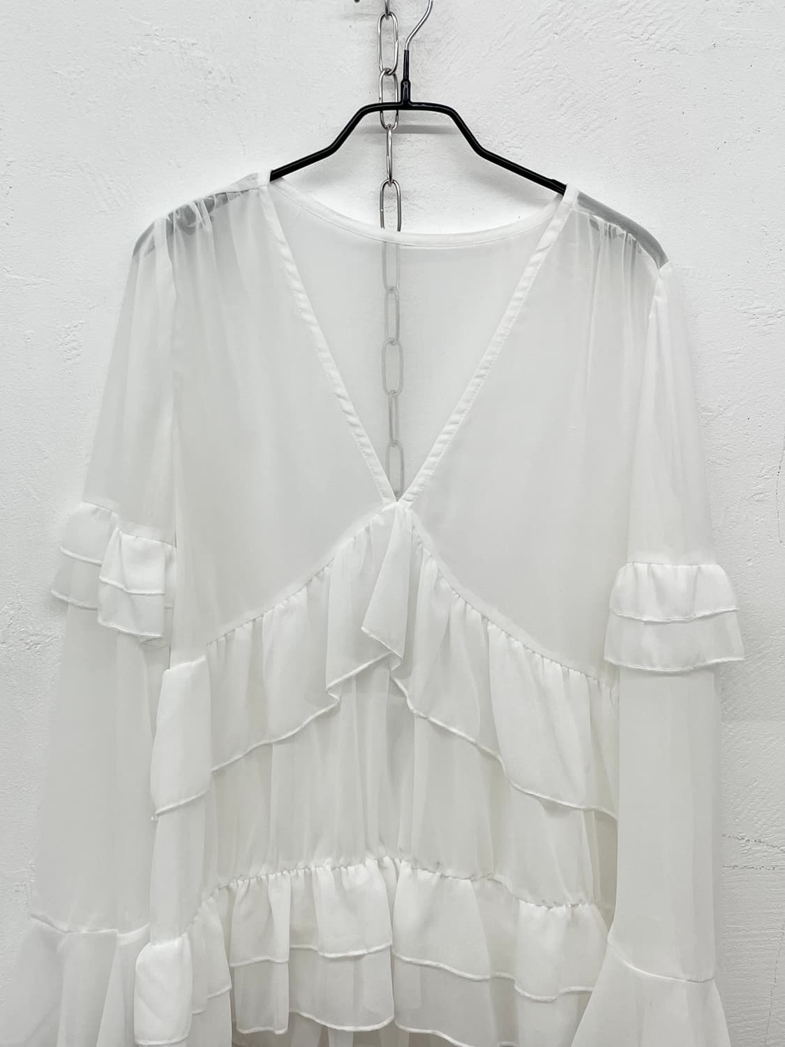 화이트 시어 프릴 블라우스 상품이미지5